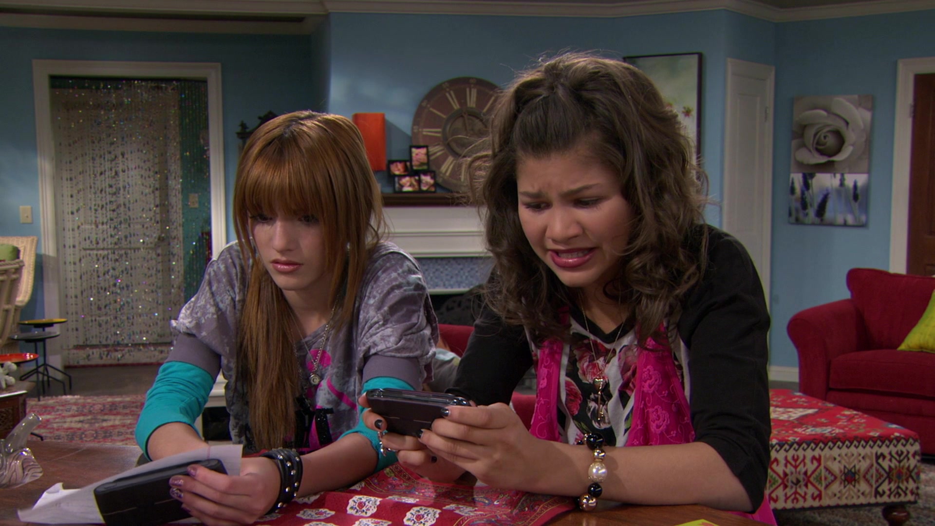 Shake_It_Up_S01E14_1080p_BTD_001083.jpg