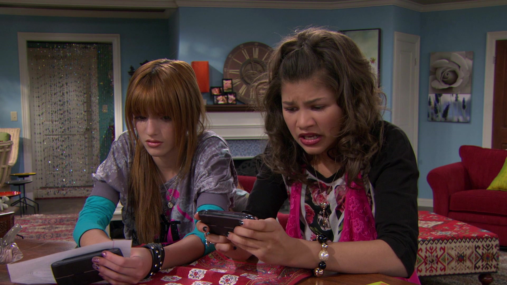 Shake_It_Up_S01E14_1080p_BTD_001084.jpg