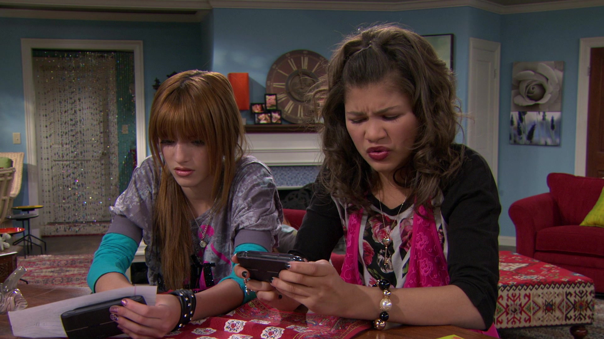 Shake_It_Up_S01E14_1080p_BTD_001087.jpg