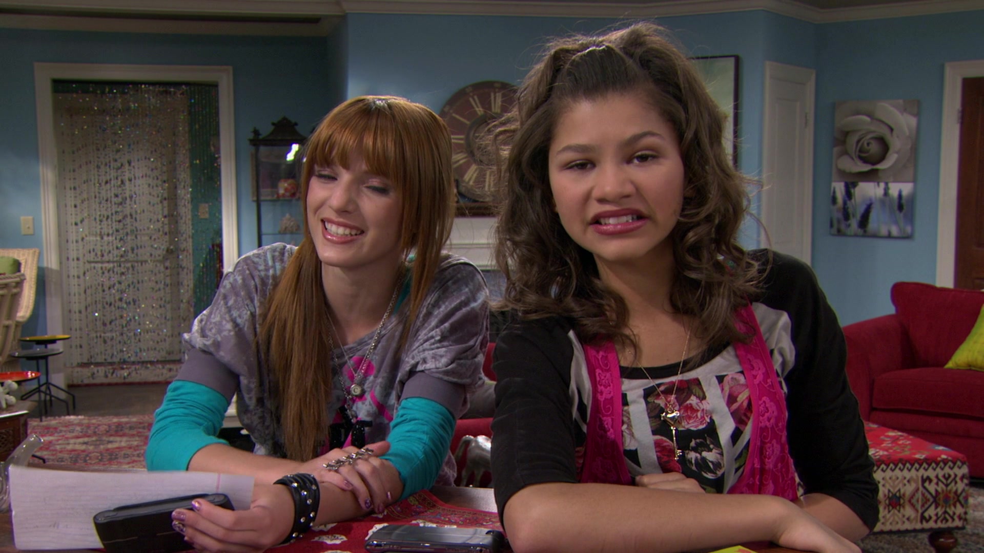 Shake_It_Up_S01E14_1080p_BTD_001130.jpg