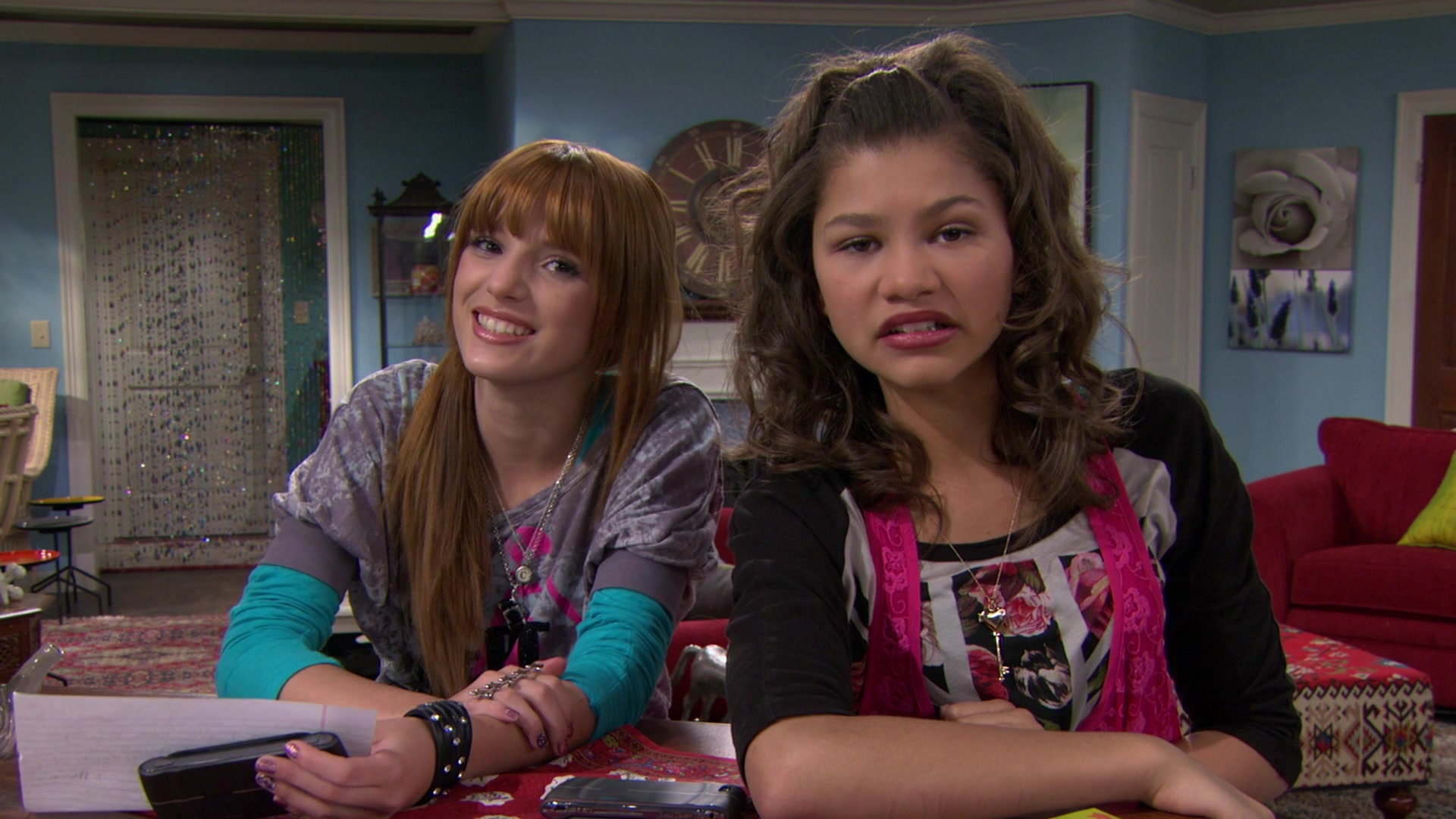 Shake_It_Up_S01E14_1080p_BTD_001131.jpg