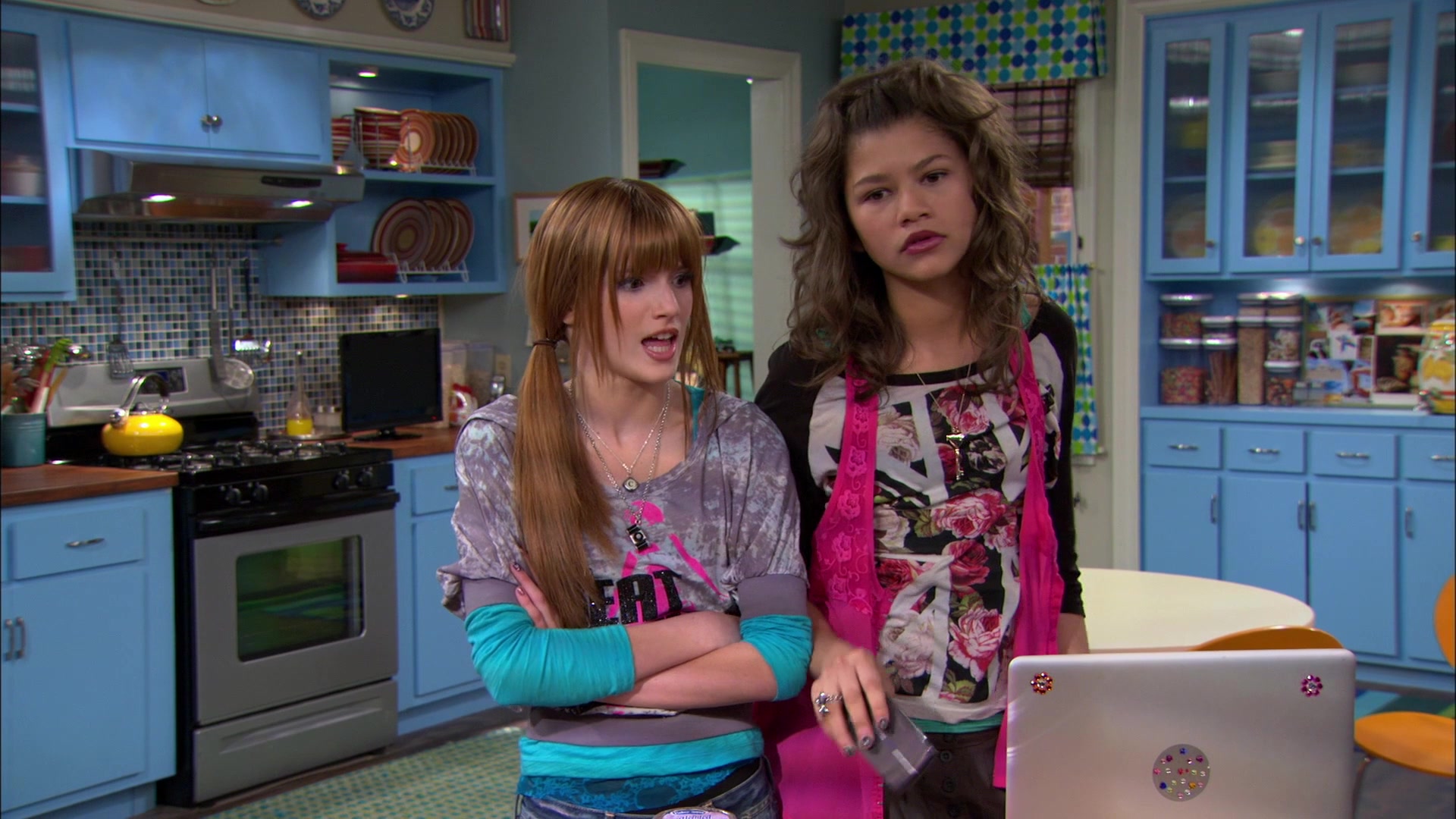 Shake_It_Up_S01E14_1080p_BTD_001235.jpg Shake_It_Up_S01E14_1080p_BTD_001235.jpg