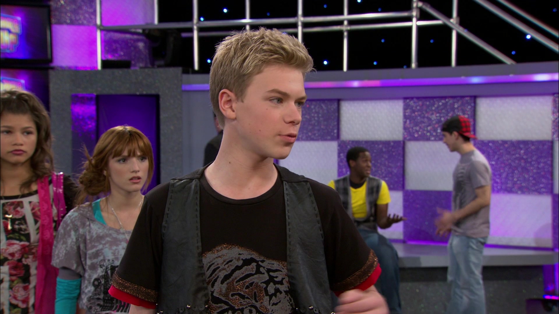 Shake_It_Up_S01E14_1080p_BTD_001256.jpg