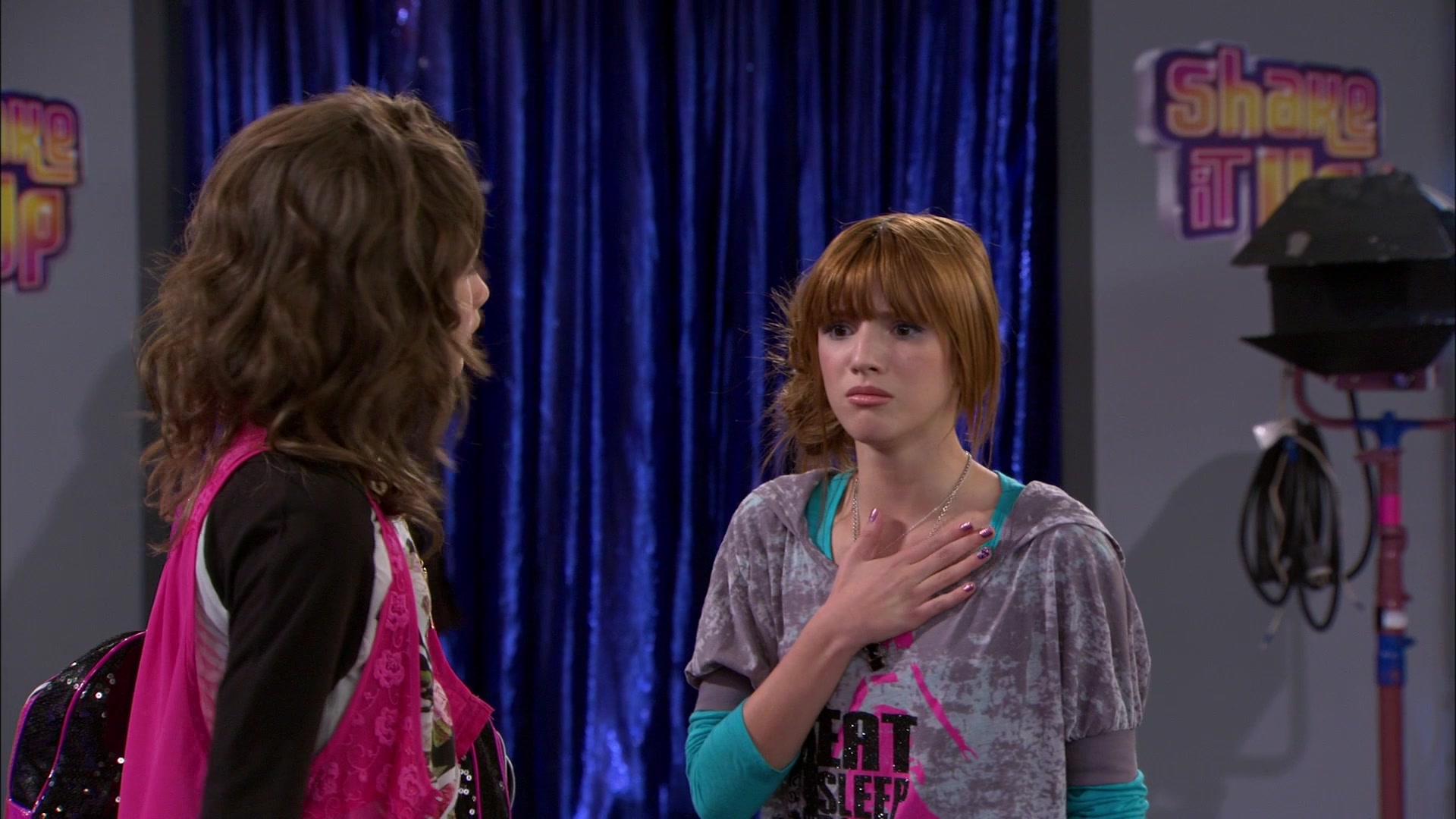 Shake_It_Up_S01E14_1080p_BTD_001328.jpg Shake_It_Up_S01E14_1080p_BTD_001328.jpg