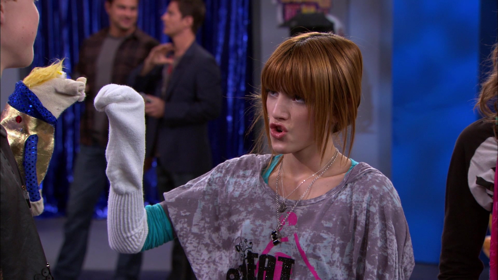 Shake_It_Up_S01E14_1080p_BTD_001540.jpg