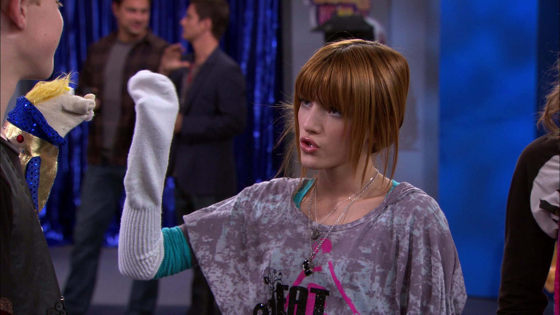 Shake_It_Up_S01E14_1080p_BTD_001541.jpg