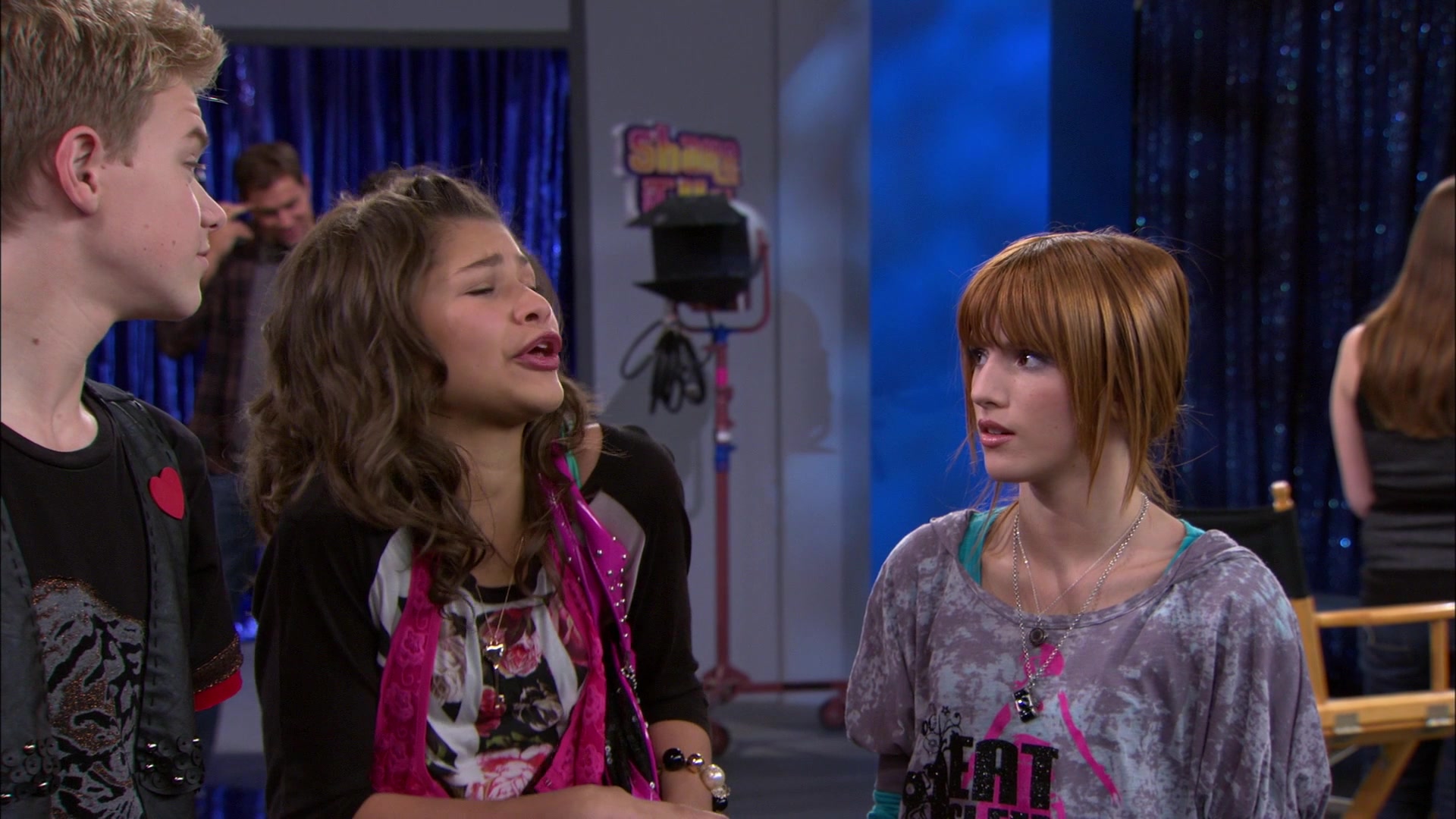 Shake_It_Up_S01E14_1080p_BTD_001598.jpg
