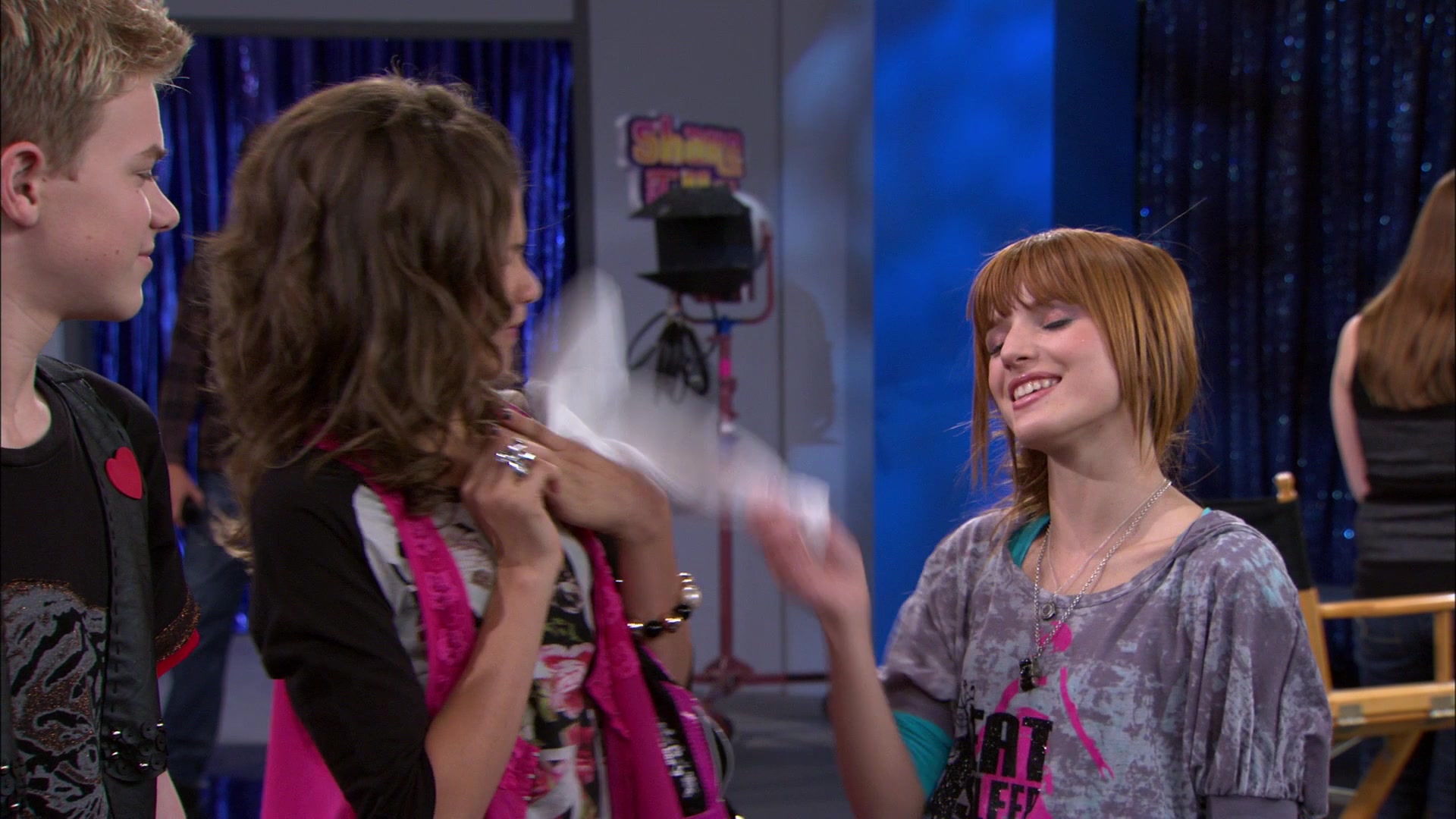Shake_It_Up_S01E14_1080p_BTD_001614.jpg Shake_It_Up_S01E14_1080p_BTD_001614.jpg