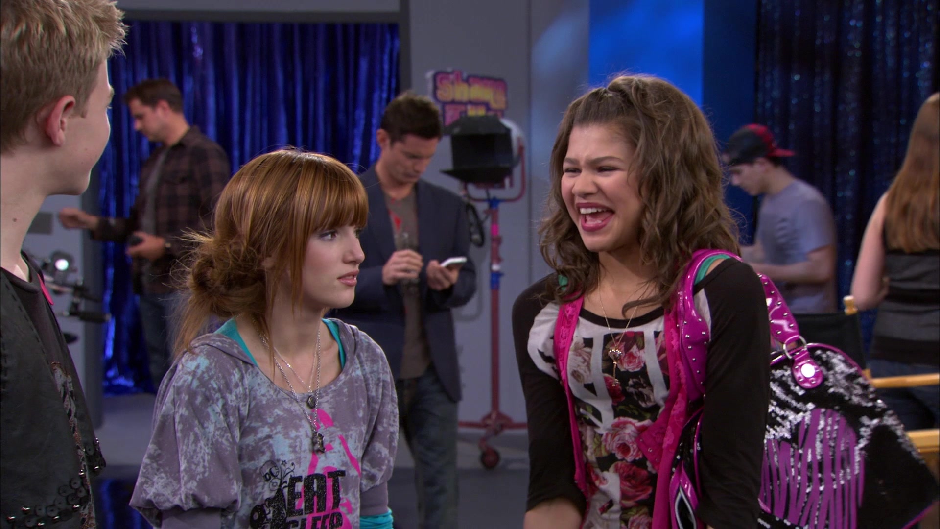 Shake_It_Up_S01E14_1080p_BTD_001689.jpg Shake_It_Up_S01E14_1080p_BTD_001689.jpg
