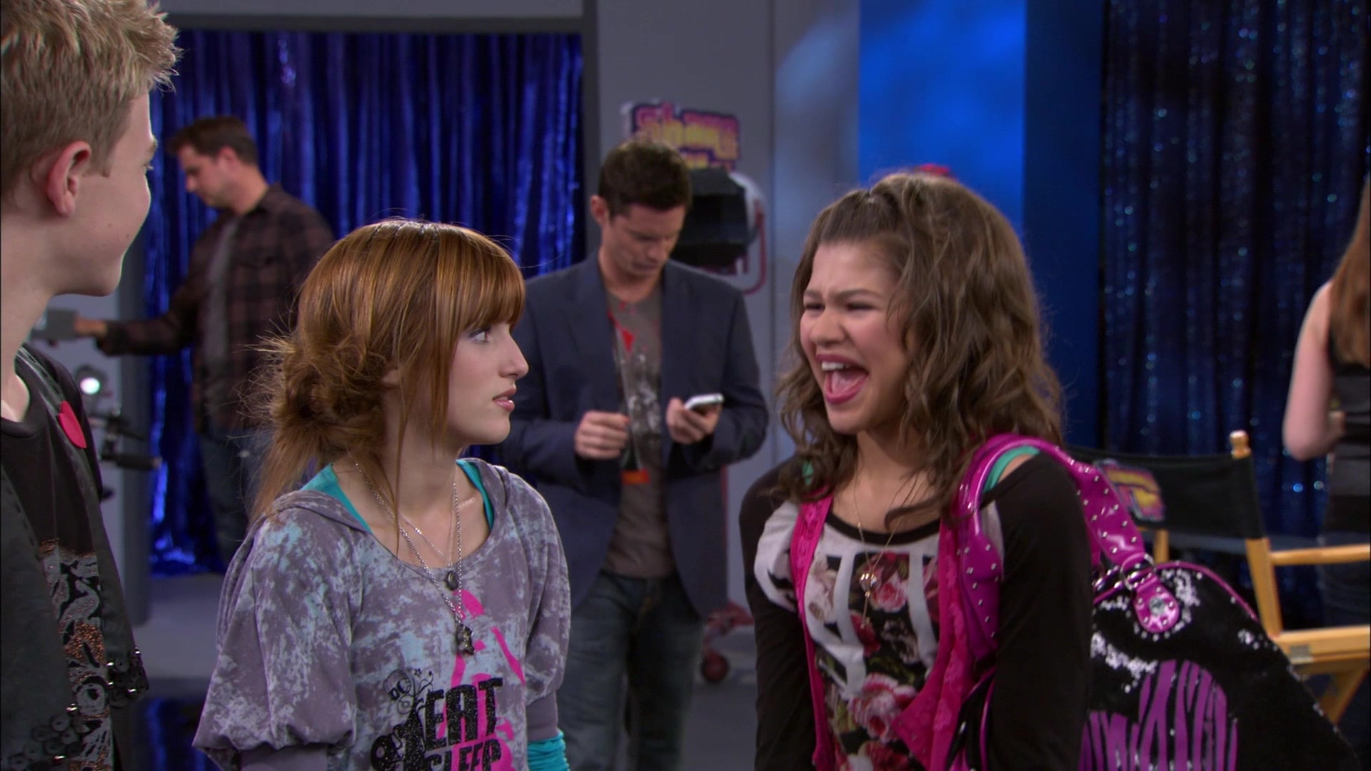Shake_It_Up_S01E14_1080p_BTD_001690.jpg
