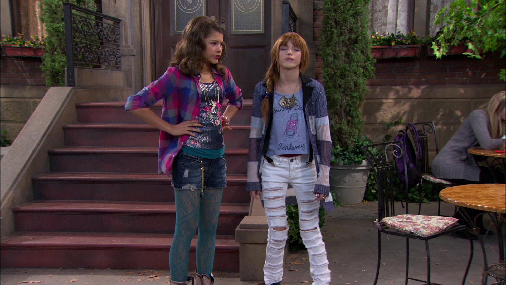 Shake_It_Up_S01E14_1080p_BTD_001996.jpg