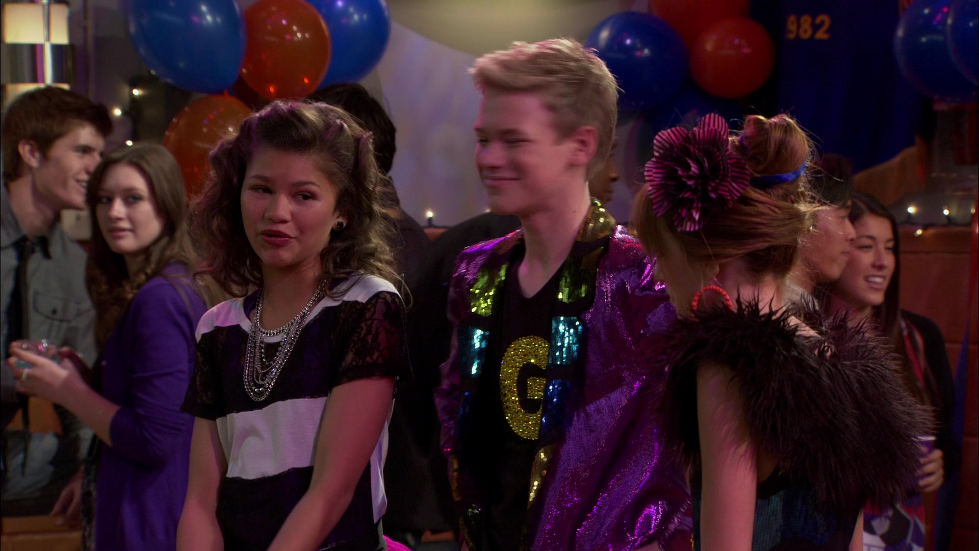 Shake_It_Up_S01E14_1080p_BTD_002187.jpg