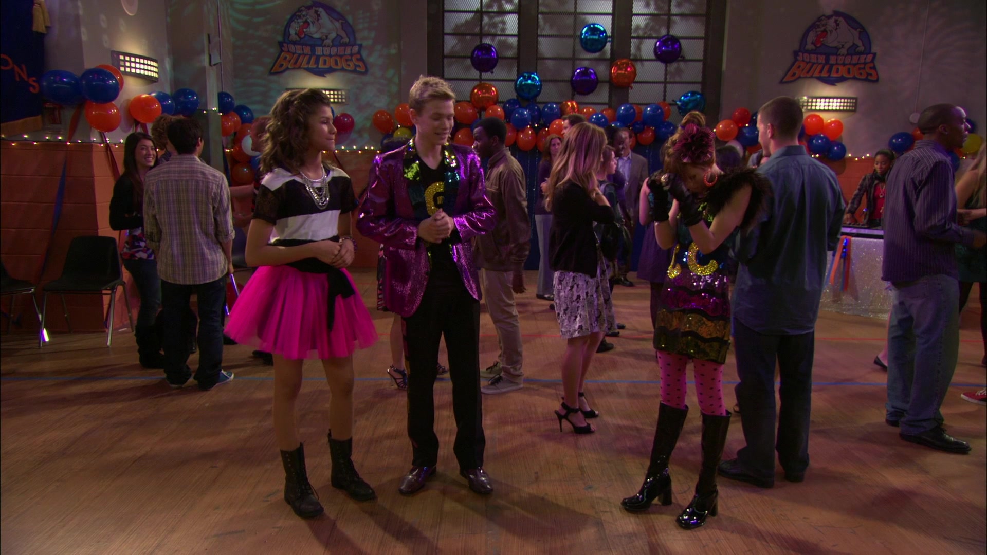 Shake_It_Up_S01E14_1080p_BTD_002203.jpg Shake_It_Up_S01E14_1080p_BTD_002203.jpg