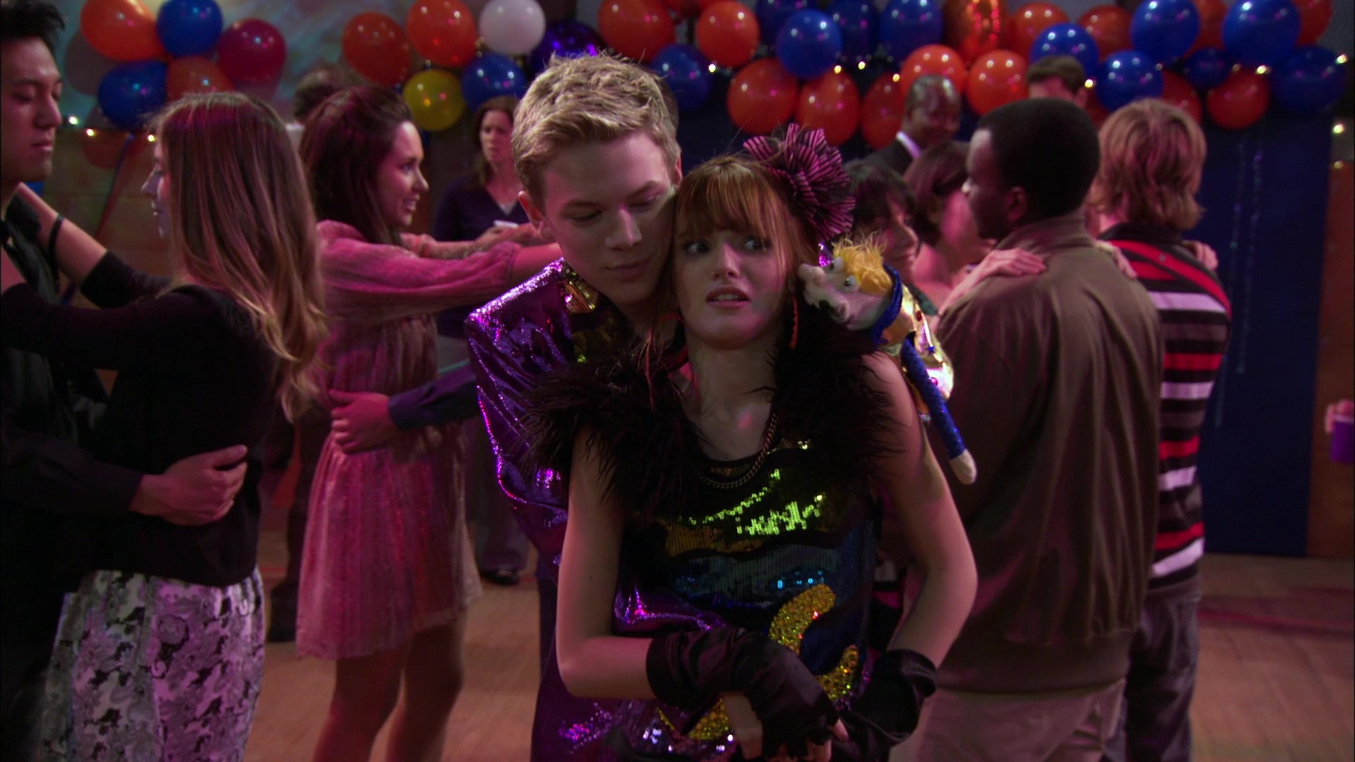 Shake_It_Up_S01E14_1080p_BTD_002394.jpg Shake_It_Up_S01E14_1080p_BTD_002394.jpg