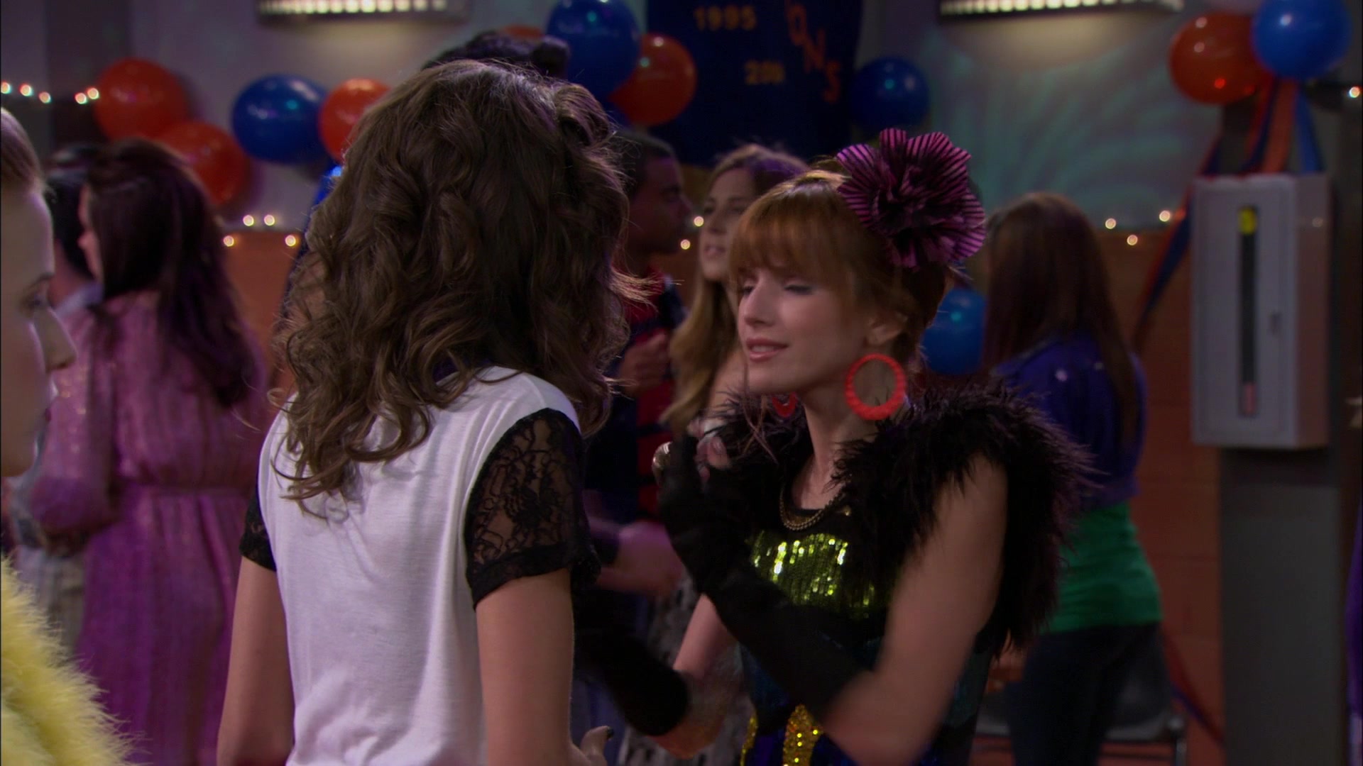 Shake_It_Up_S01E14_1080p_BTD_002811.jpg Shake_It_Up_S01E14_1080p_BTD_002811.jpg
