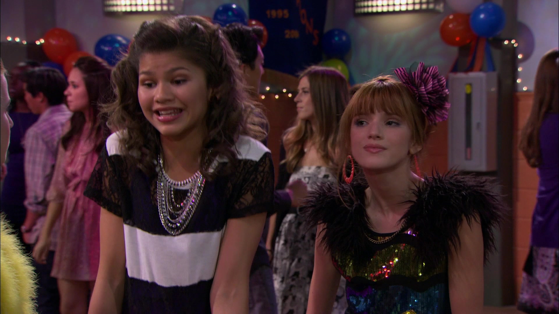 Shake_It_Up_S01E14_1080p_BTD_002877.jpg Shake_It_Up_S01E14_1080p_BTD_002877.jpg