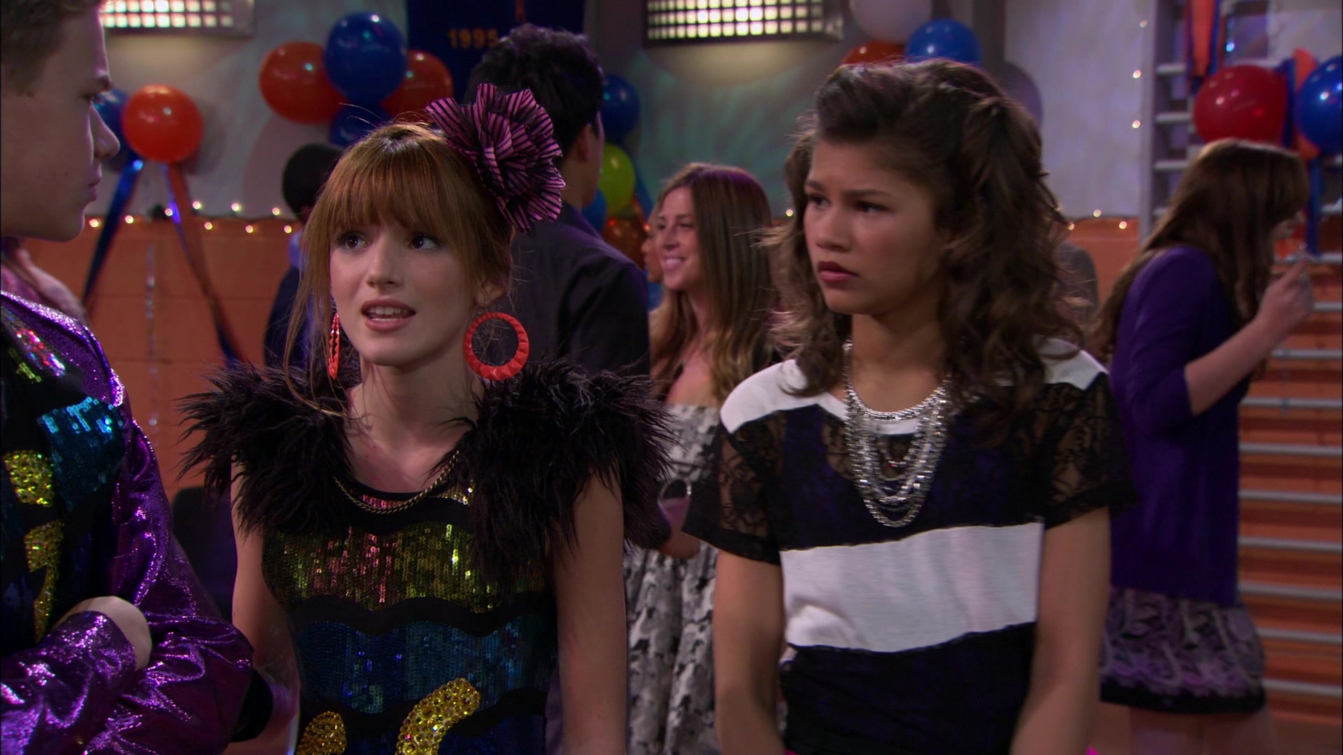 Shake_It_Up_S01E14_1080p_BTD_002916.jpg Shake_It_Up_S01E14_1080p_BTD_002916.jpg