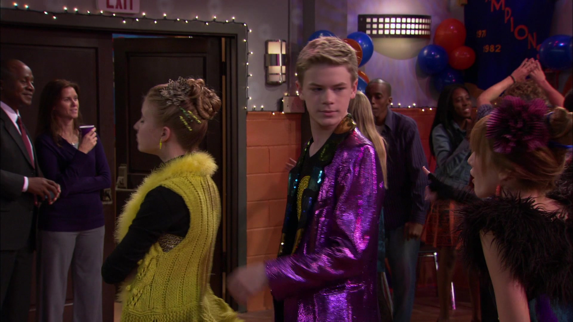 Shake_It_Up_S01E14_1080p_BTD_002973.jpg