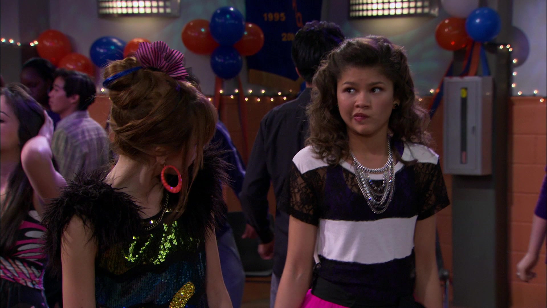 Shake_It_Up_S01E14_1080p_BTD_003009.jpg Shake_It_Up_S01E14_1080p_BTD_003009.jpg