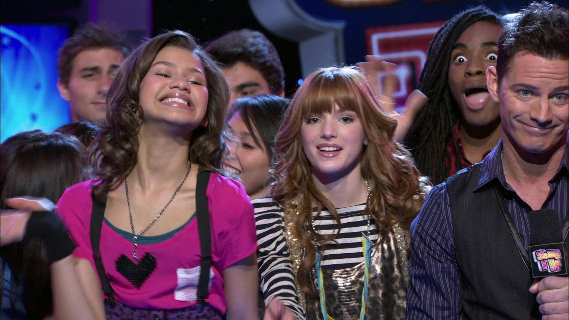 Shake_It_Up_S01E15_1080p_BTD_000066.jpg