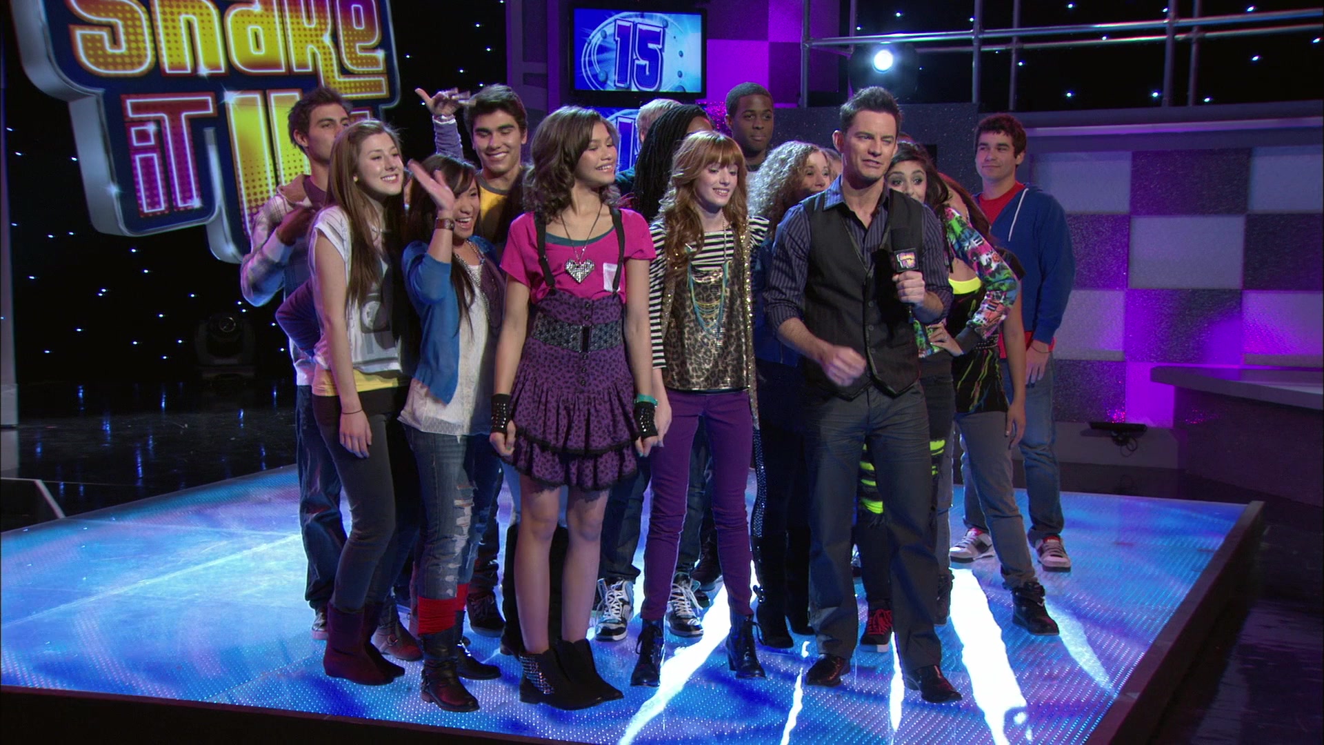 Shake_It_Up_S01E15_1080p_BTD_000094.jpg