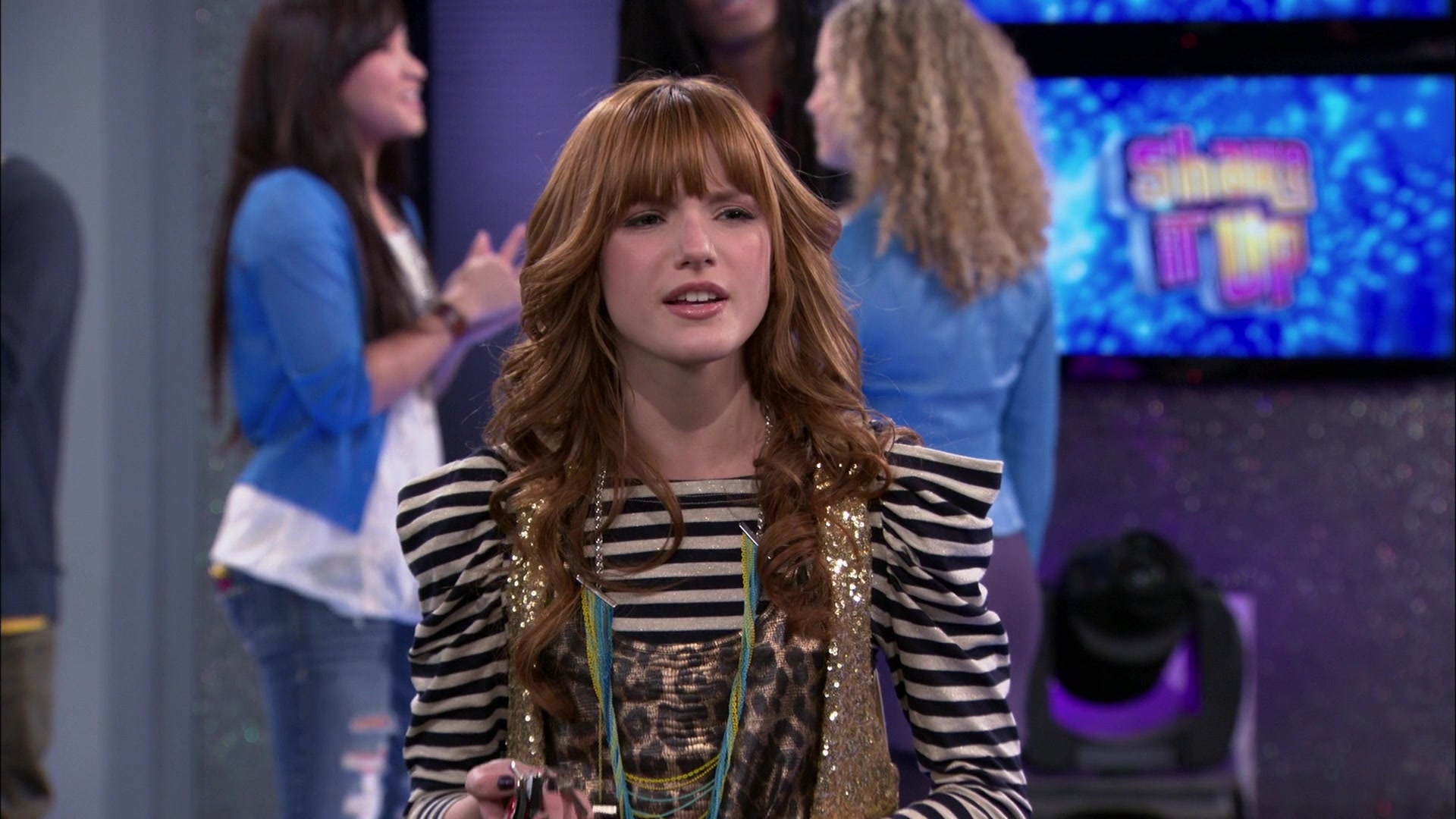 Shake_It_Up_S01E15_1080p_BTD_000226.jpg