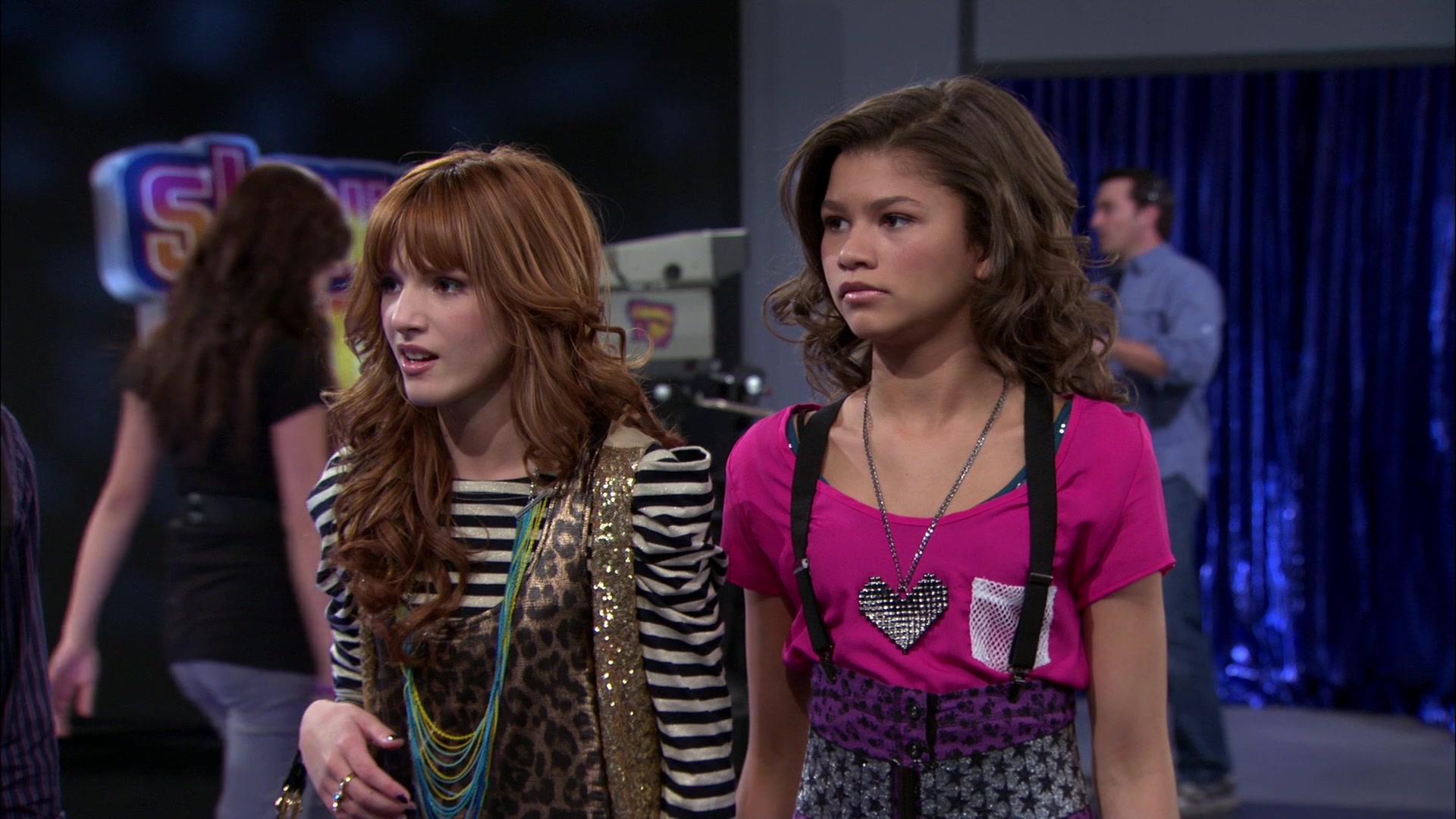 Shake_It_Up_S01E15_1080p_BTD_000397.jpg