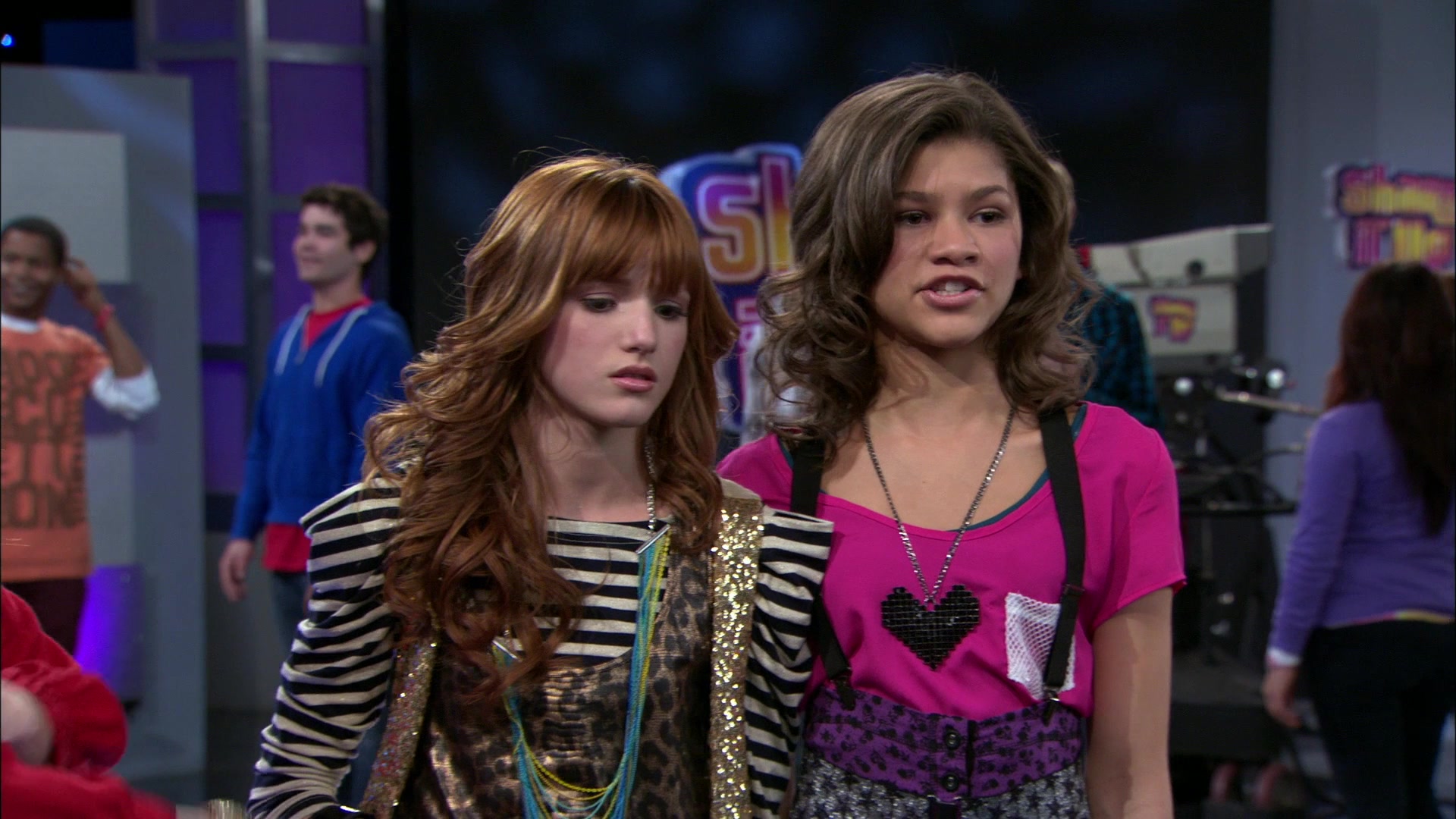 Shake_It_Up_S01E15_1080p_BTD_000479.jpg Shake_It_Up_S01E15_1080p_BTD_000479.jpg