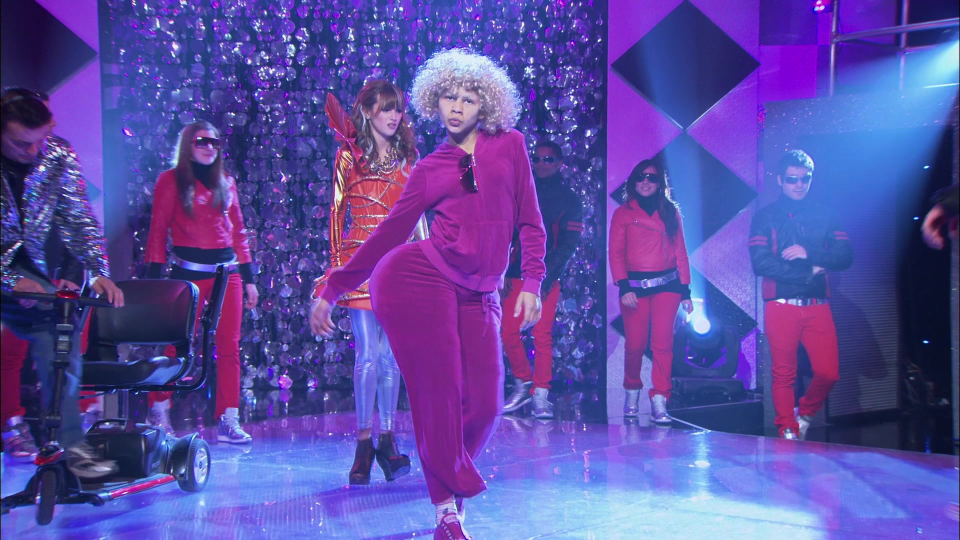 Shake_It_Up_S01E15_1080p_BTD_001224.jpg