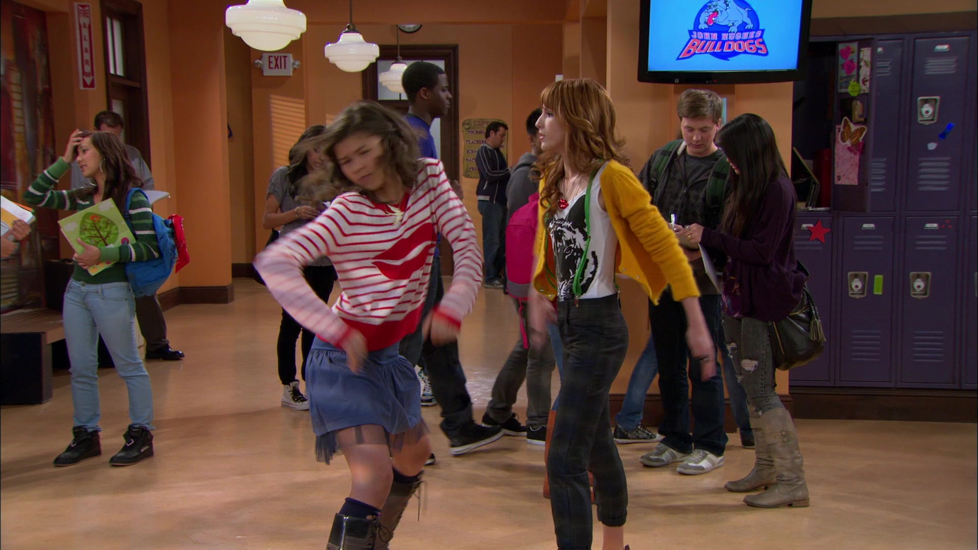 Shake_It_Up_S01E15_1080p_BTD_001350.jpg