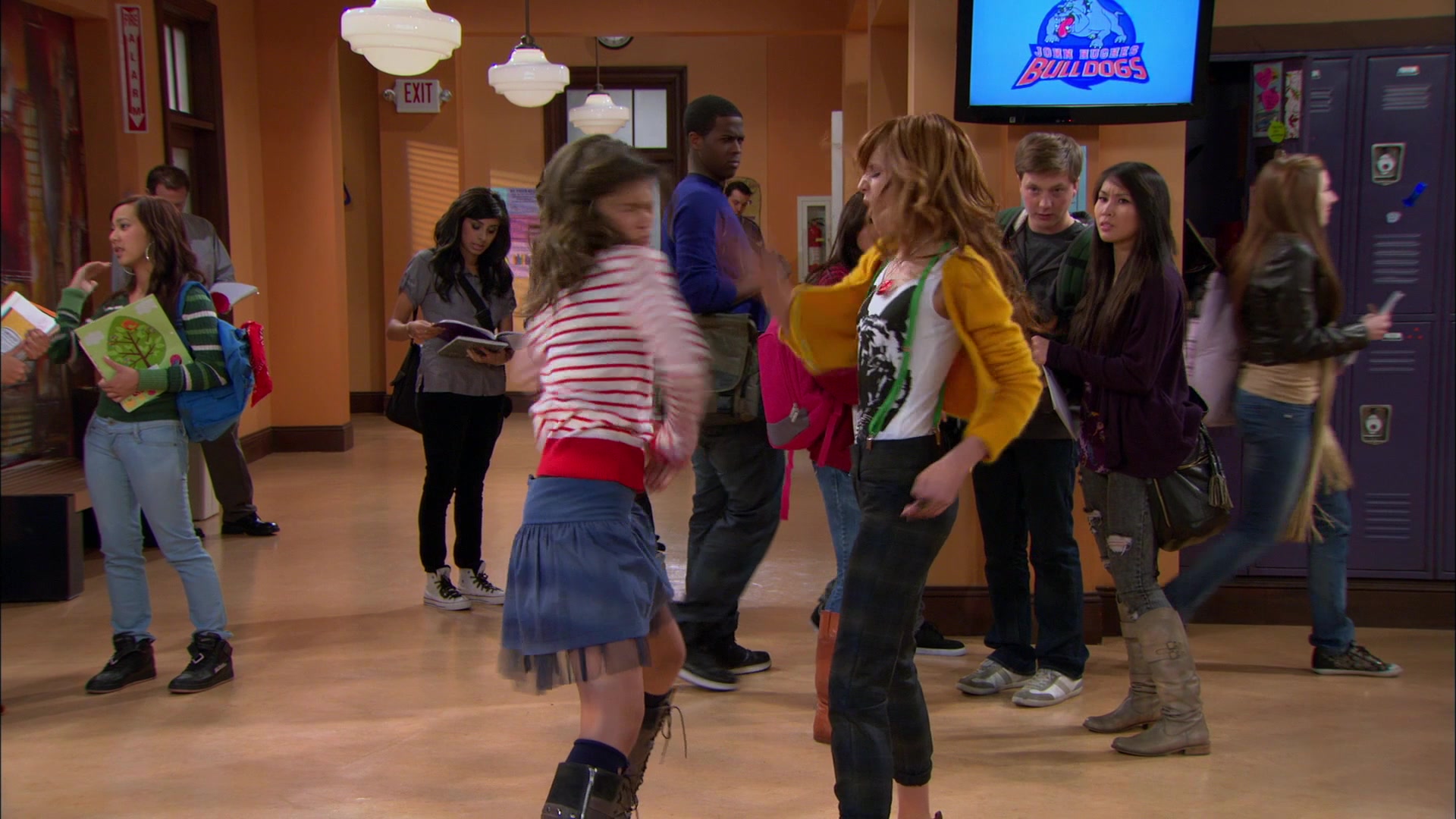 Shake_It_Up_S01E15_1080p_BTD_001352.jpg