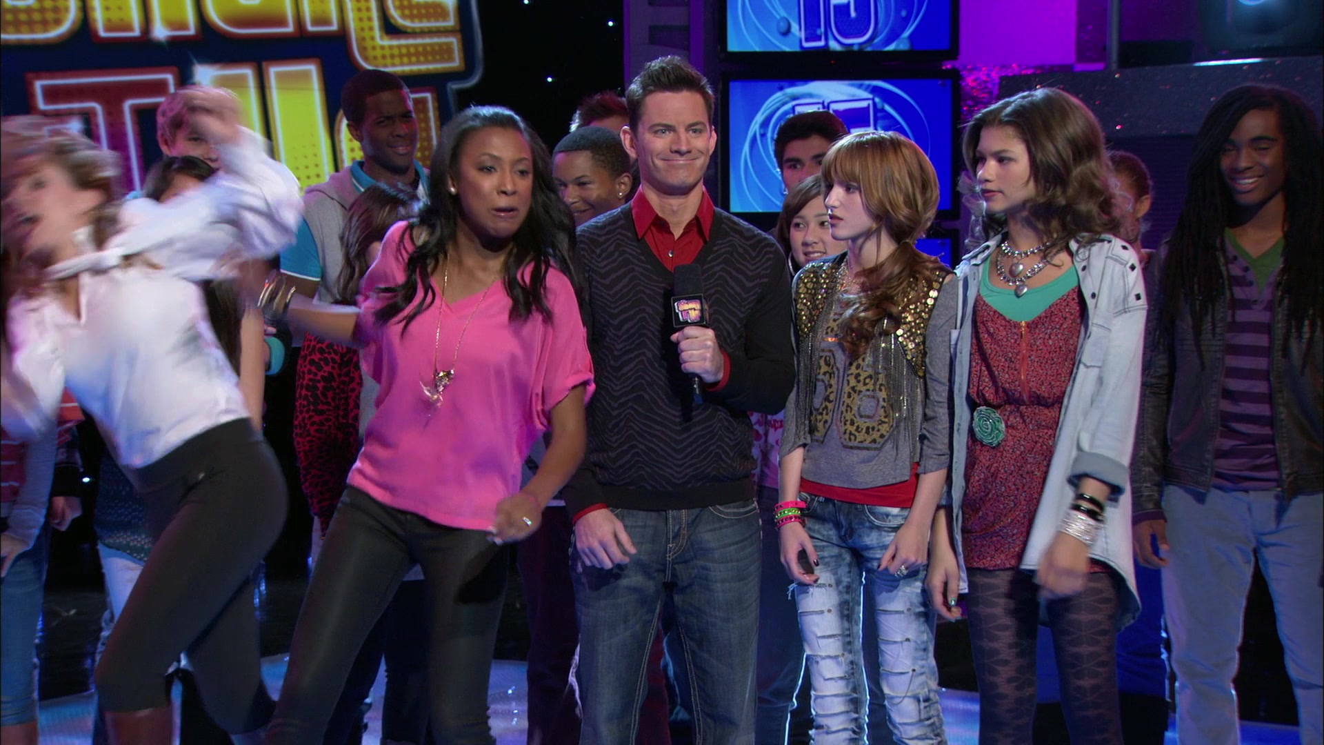 Shake_It_Up_S01E15_1080p_BTD_001504.jpg