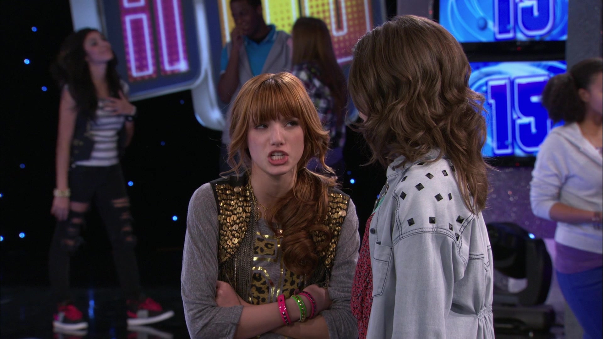 Shake_It_Up_S01E15_1080p_BTD_001682.jpg