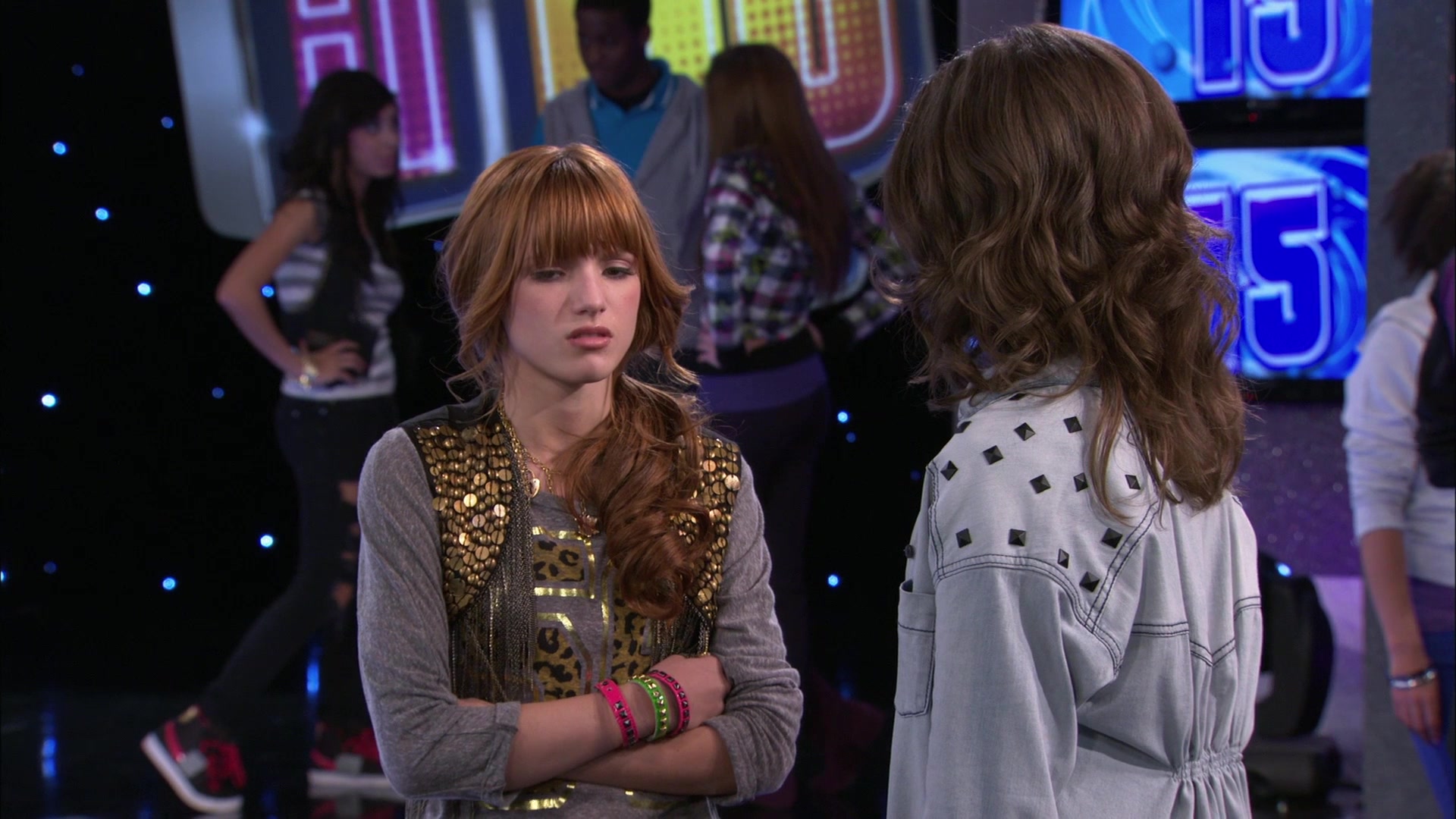 Shake_It_Up_S01E15_1080p_BTD_001695.jpg