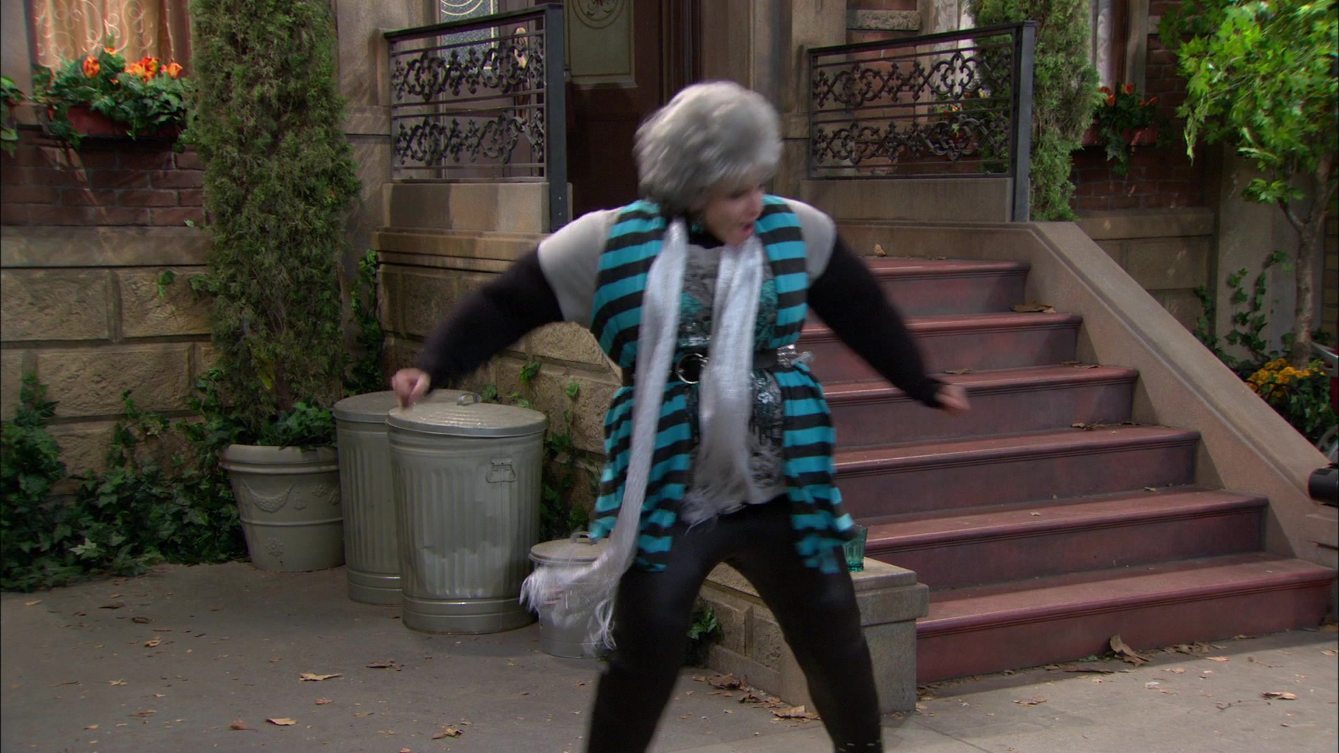 Shake_It_Up_S01E15_1080p_BTD_001756.jpg
