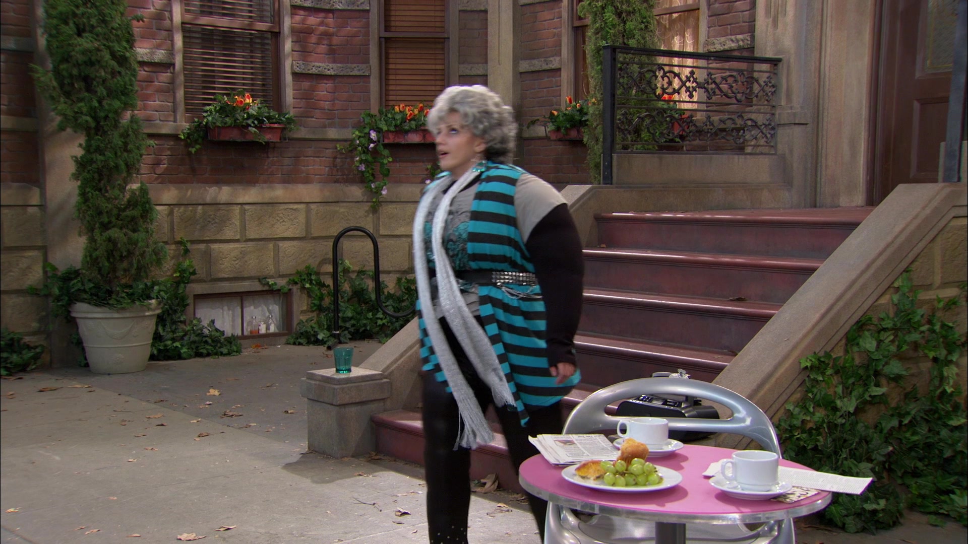 Shake_It_Up_S01E15_1080p_BTD_001833.jpg Shake_It_Up_S01E15_1080p_BTD_001833.jpg