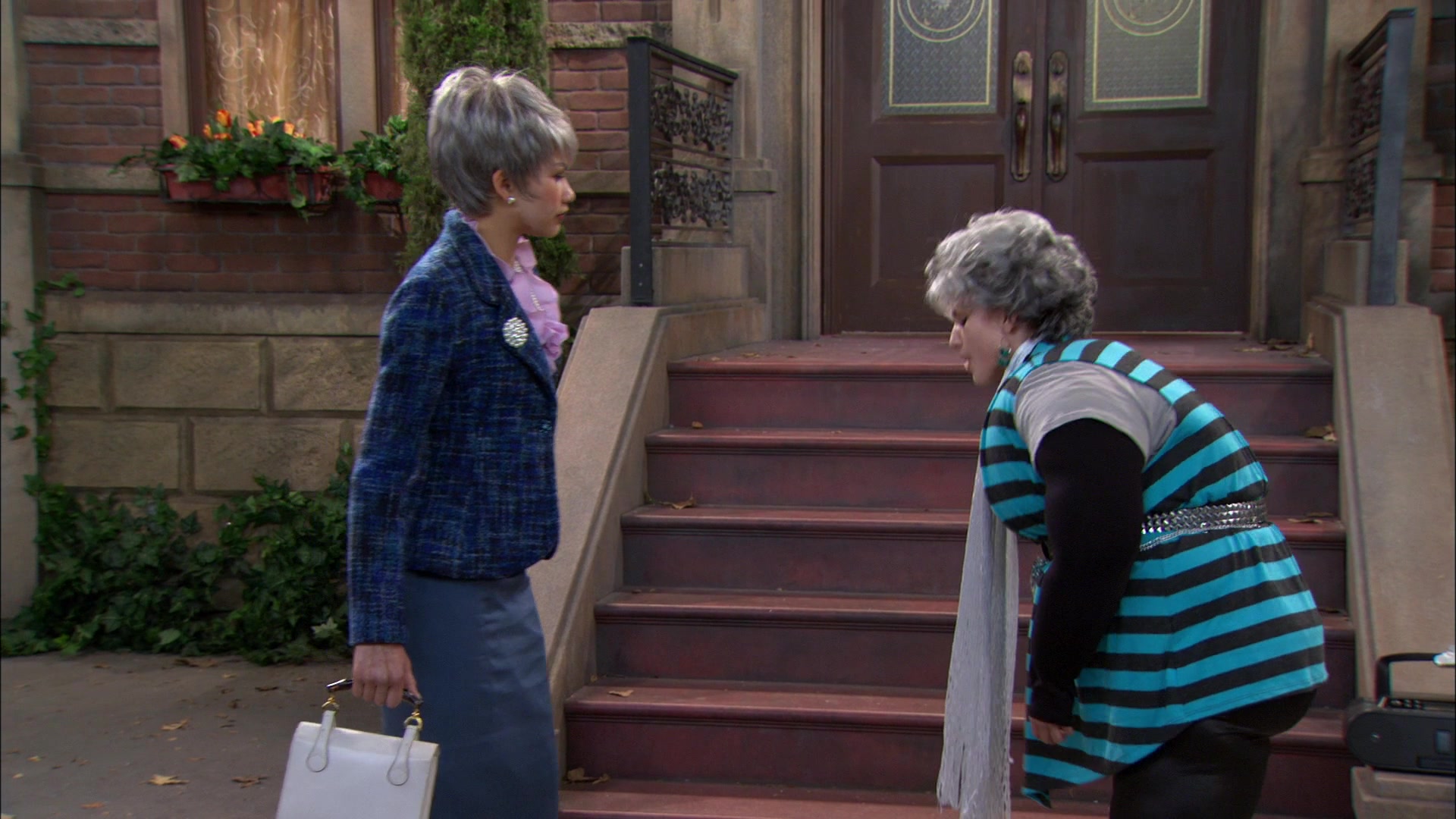 Shake_It_Up_S01E15_1080p_BTD_001875.jpg