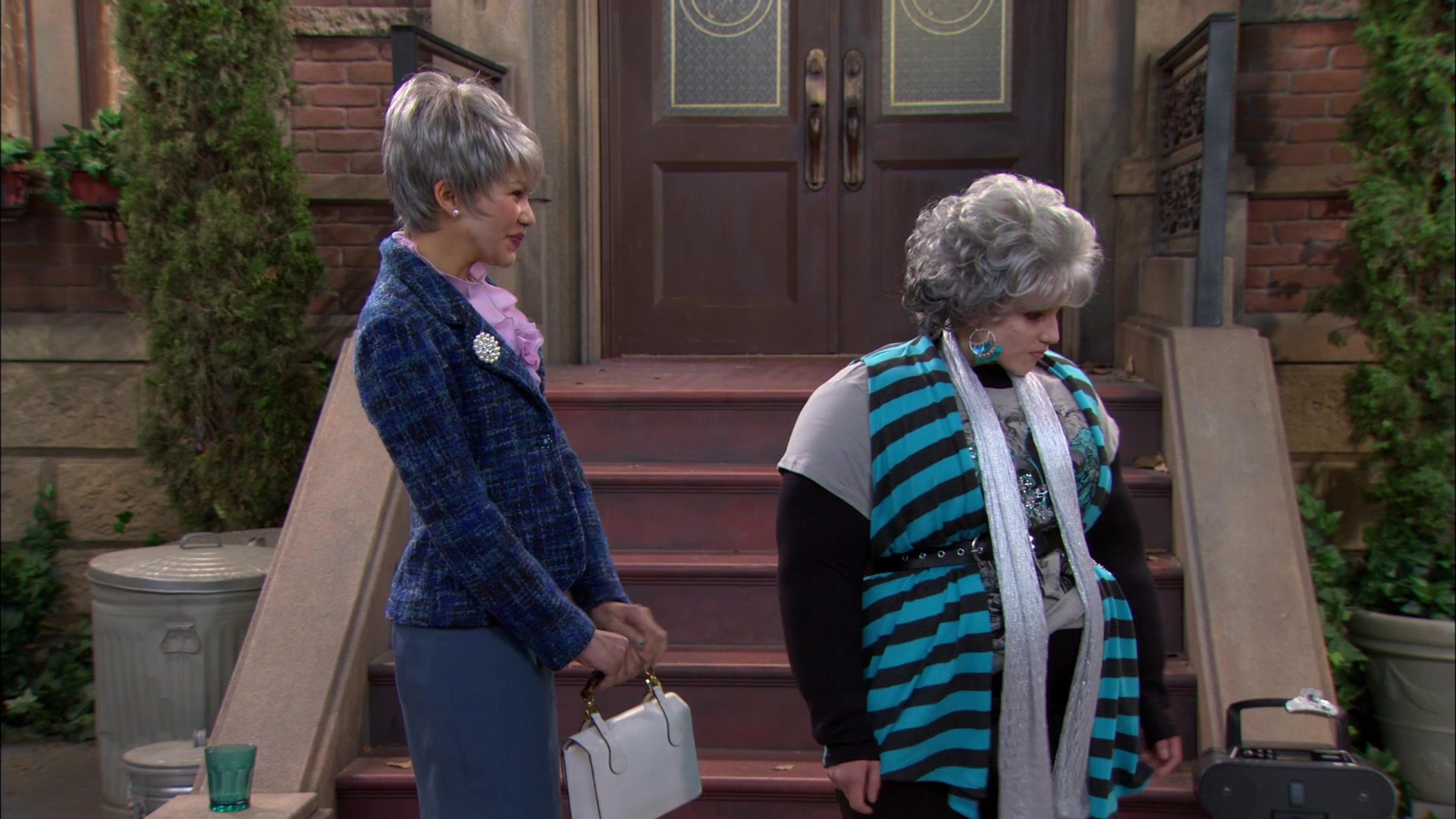Shake_It_Up_S01E15_1080p_BTD_001886.jpg
