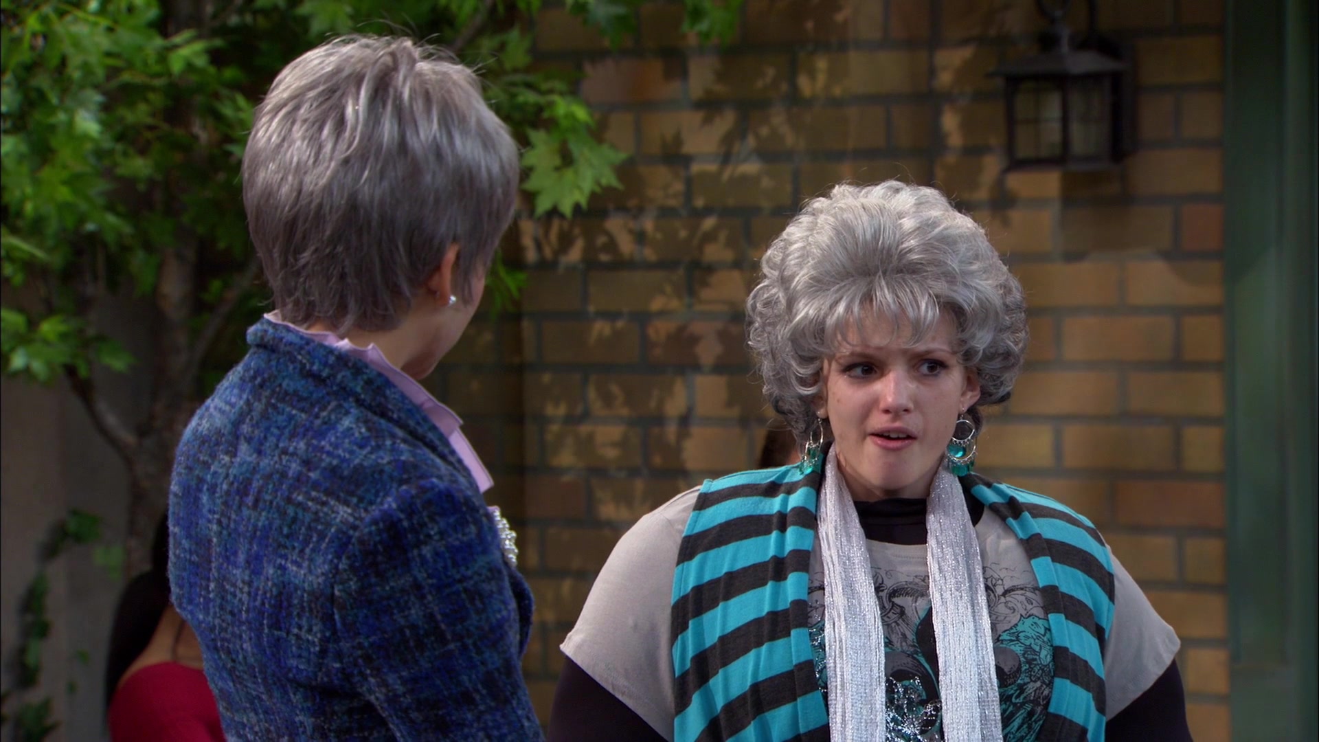 Shake_It_Up_S01E15_1080p_BTD_001904.jpg