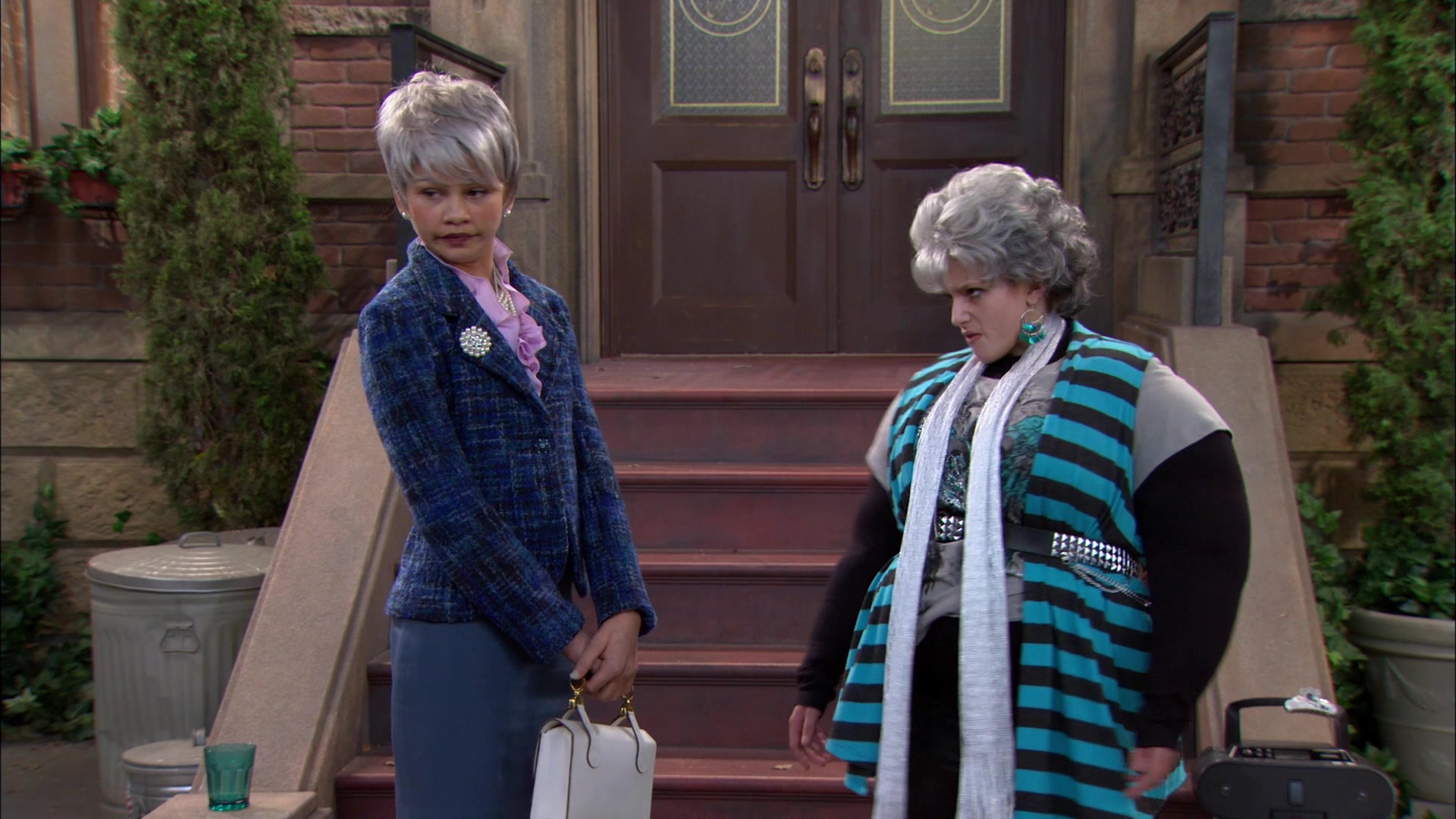 Shake_It_Up_S01E15_1080p_BTD_001907.jpg