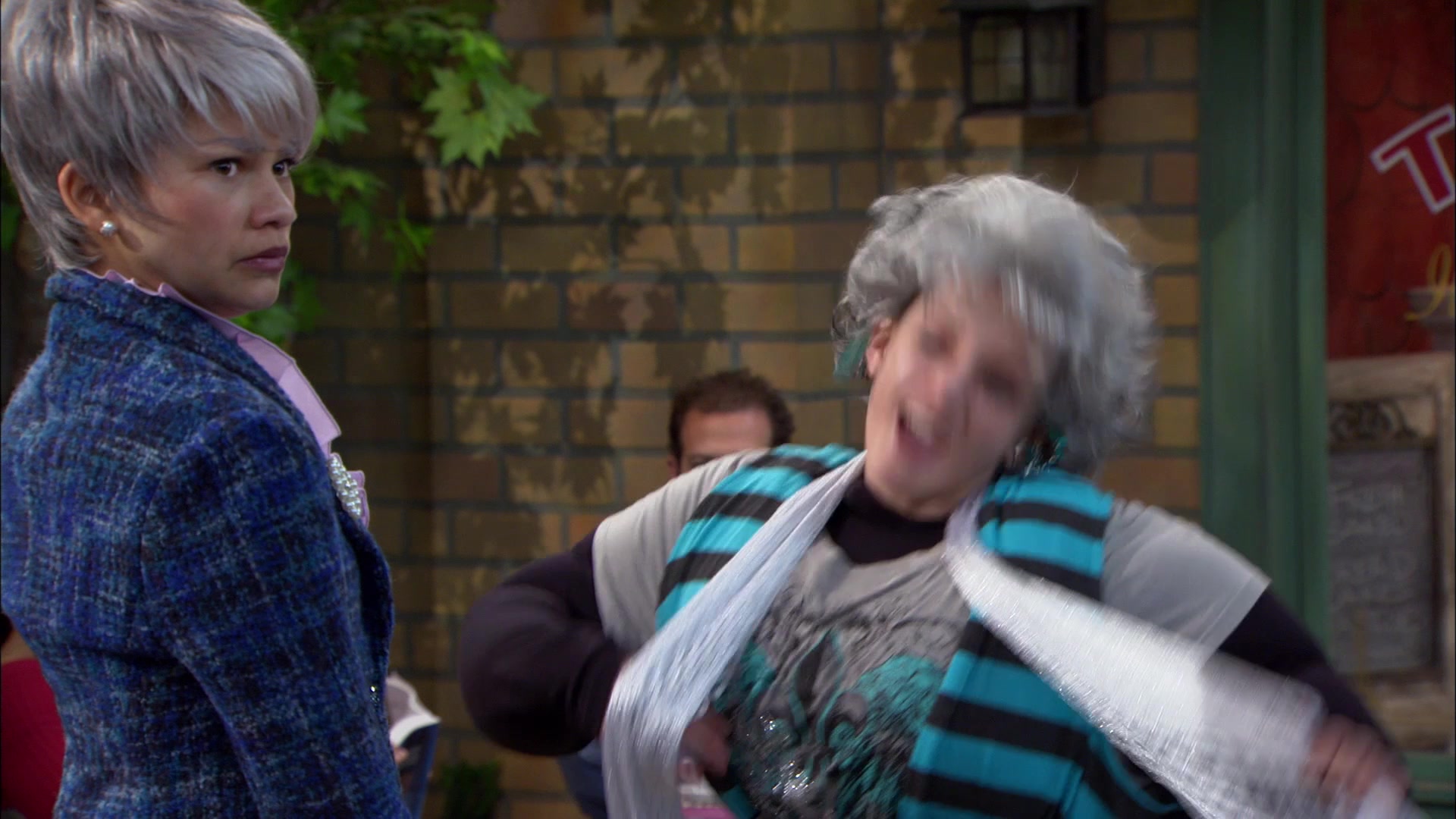 Shake_It_Up_S01E15_1080p_BTD_001923.jpg Shake_It_Up_S01E15_1080p_BTD_001923.jpg