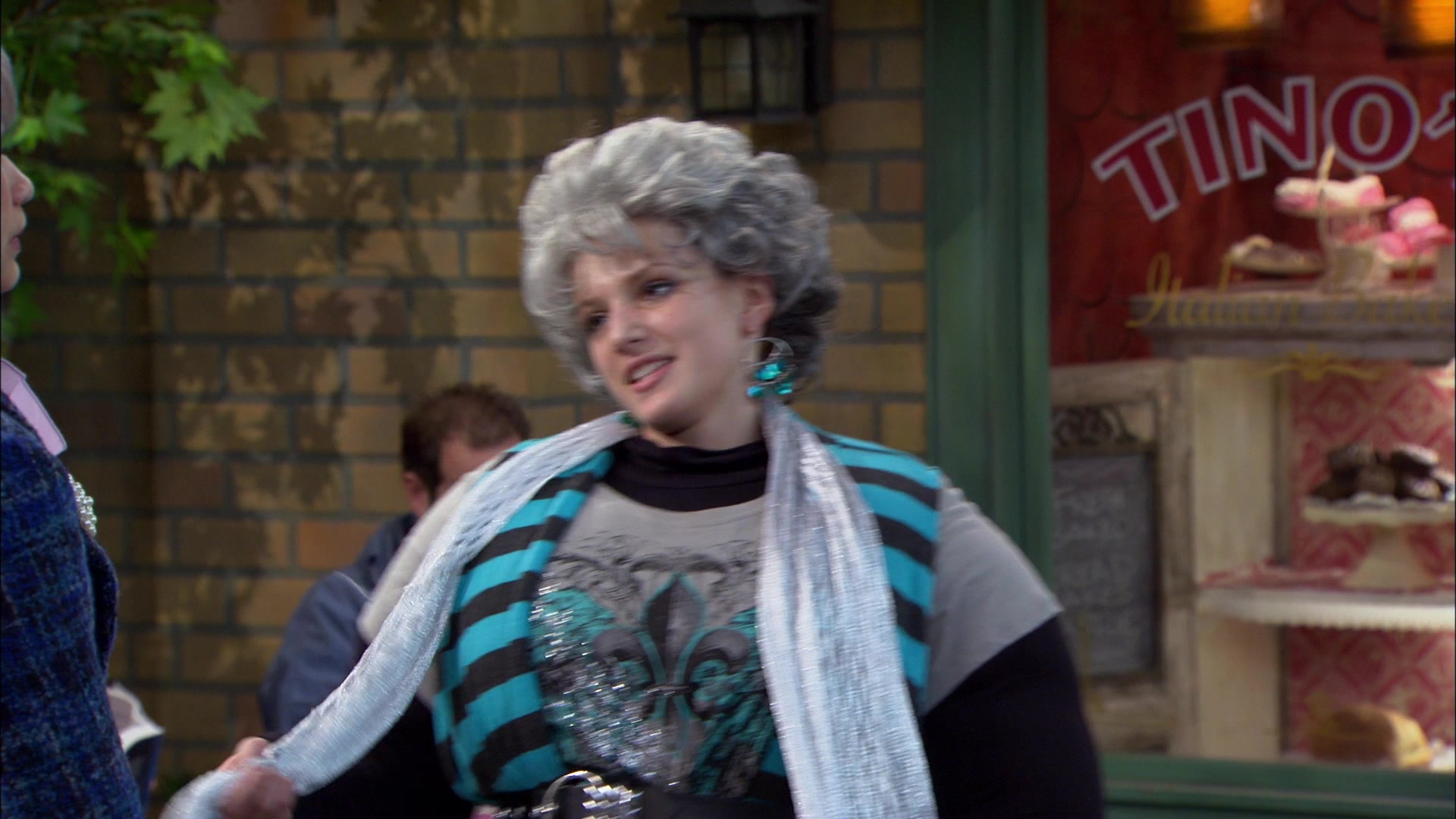 Shake_It_Up_S01E15_1080p_BTD_001929.jpg Shake_It_Up_S01E15_1080p_BTD_001929.jpg