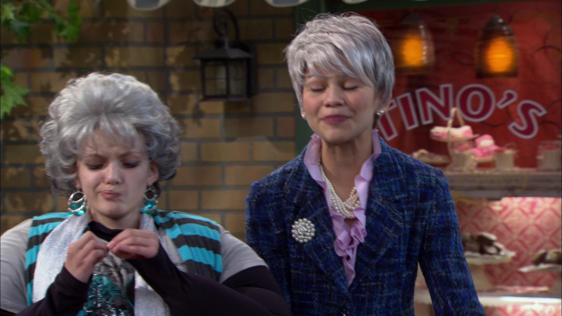 Shake_It_Up_S01E15_1080p_BTD_002006.jpg Shake_It_Up_S01E15_1080p_BTD_002006.jpg