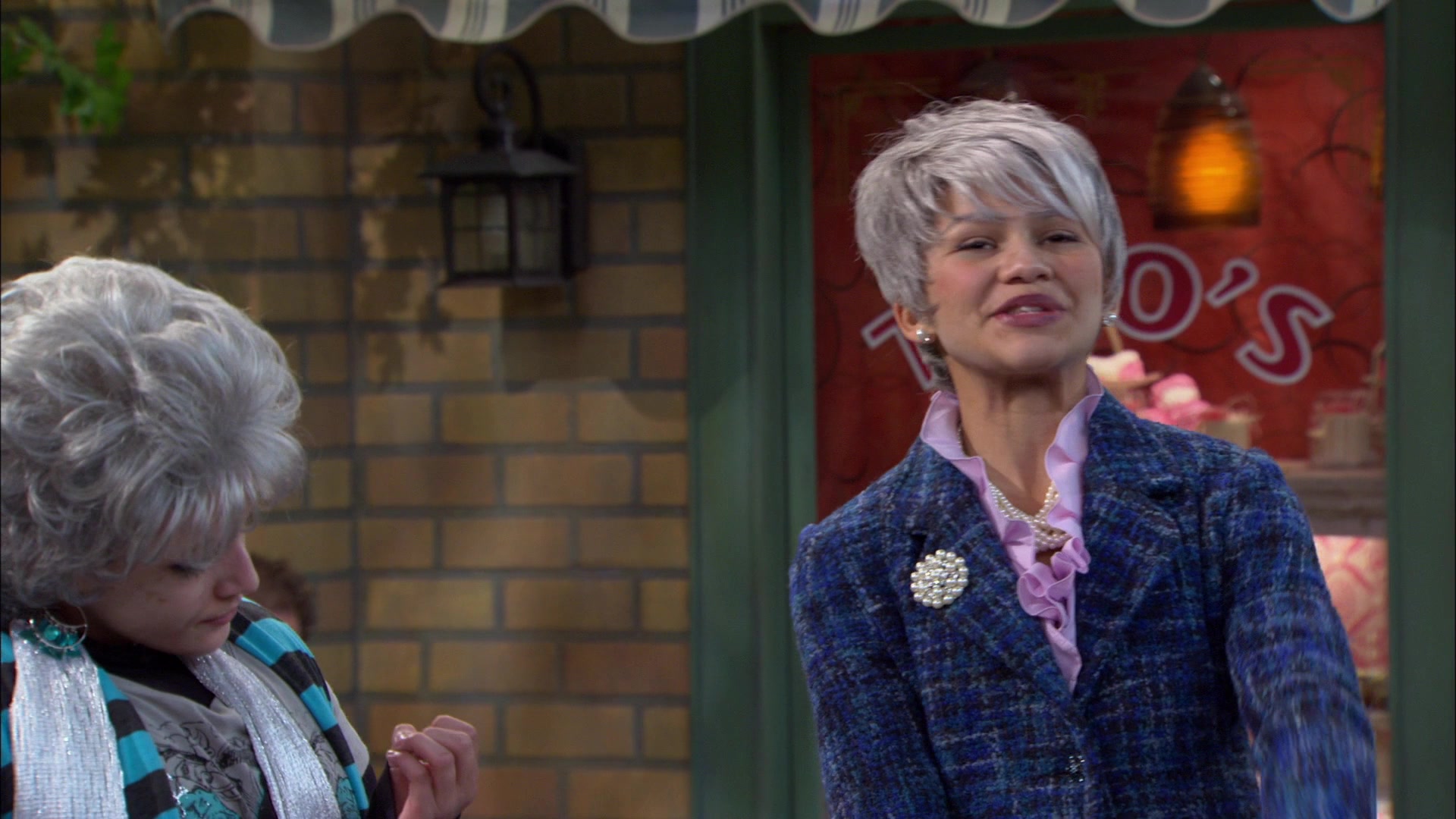Shake_It_Up_S01E15_1080p_BTD_002015.jpg