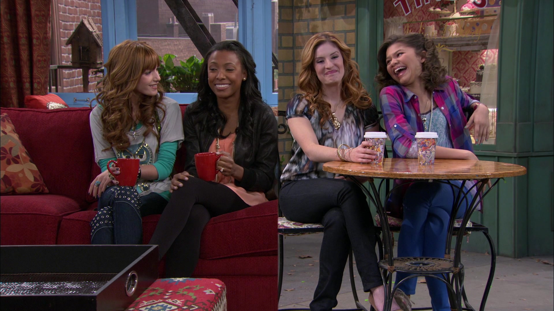 Shake_It_Up_S01E15_1080p_BTD_002555.jpg