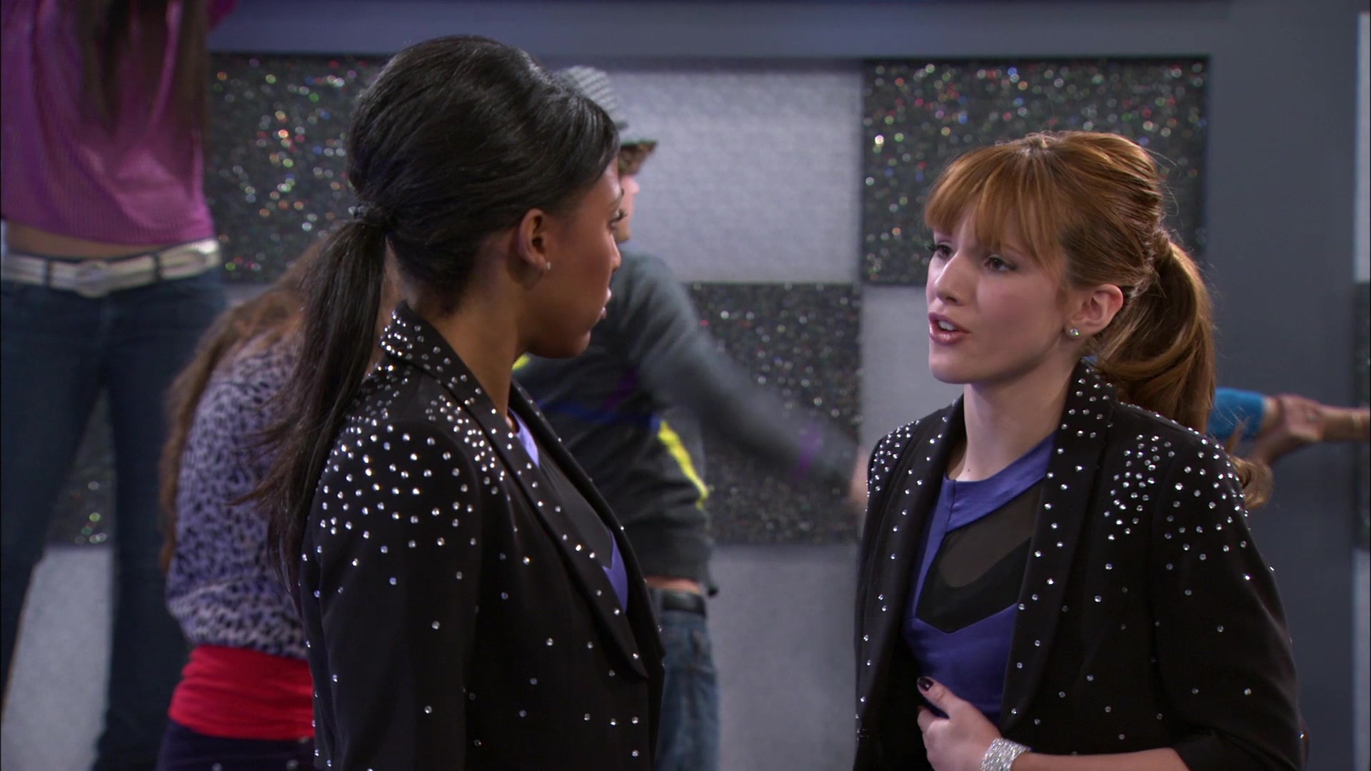 Shake_It_Up_S01E15_1080p_BTD_002664.jpg
