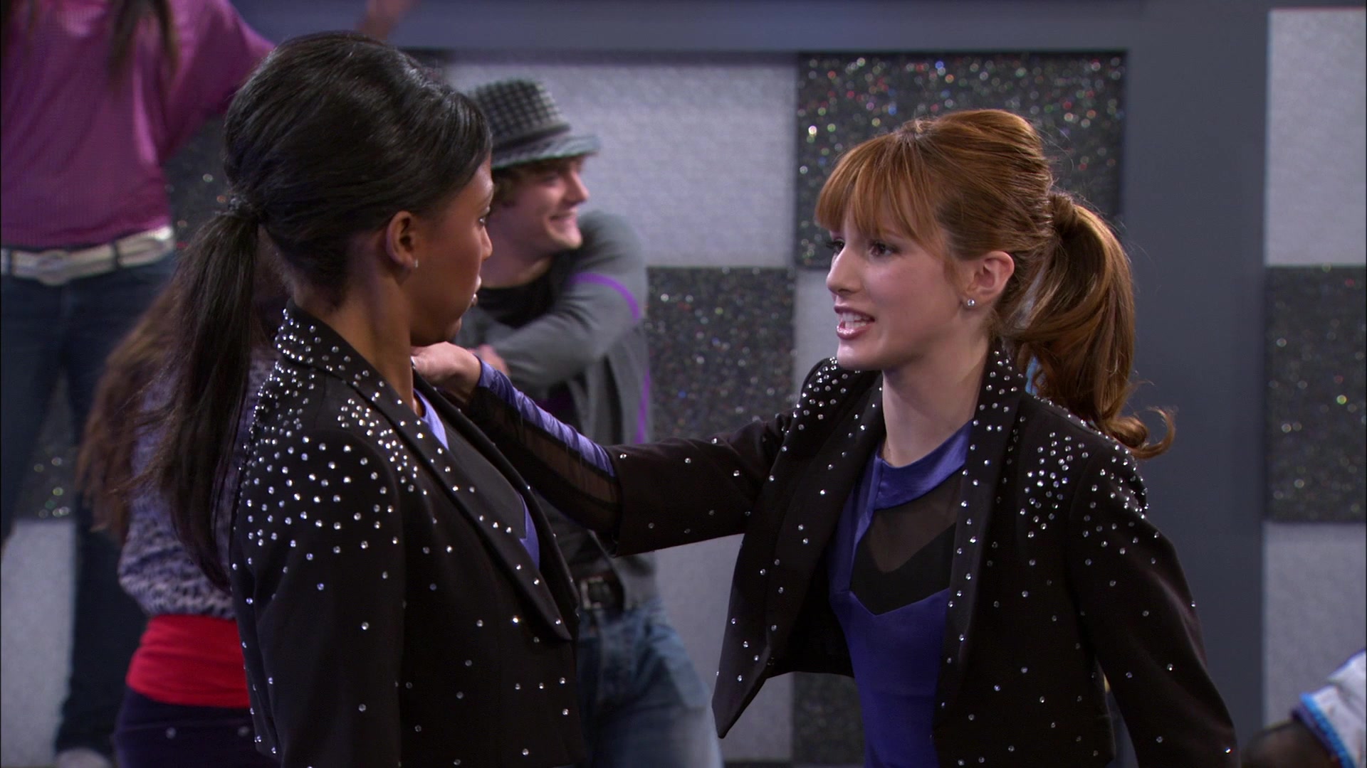 Shake_It_Up_S01E15_1080p_BTD_002673.jpg