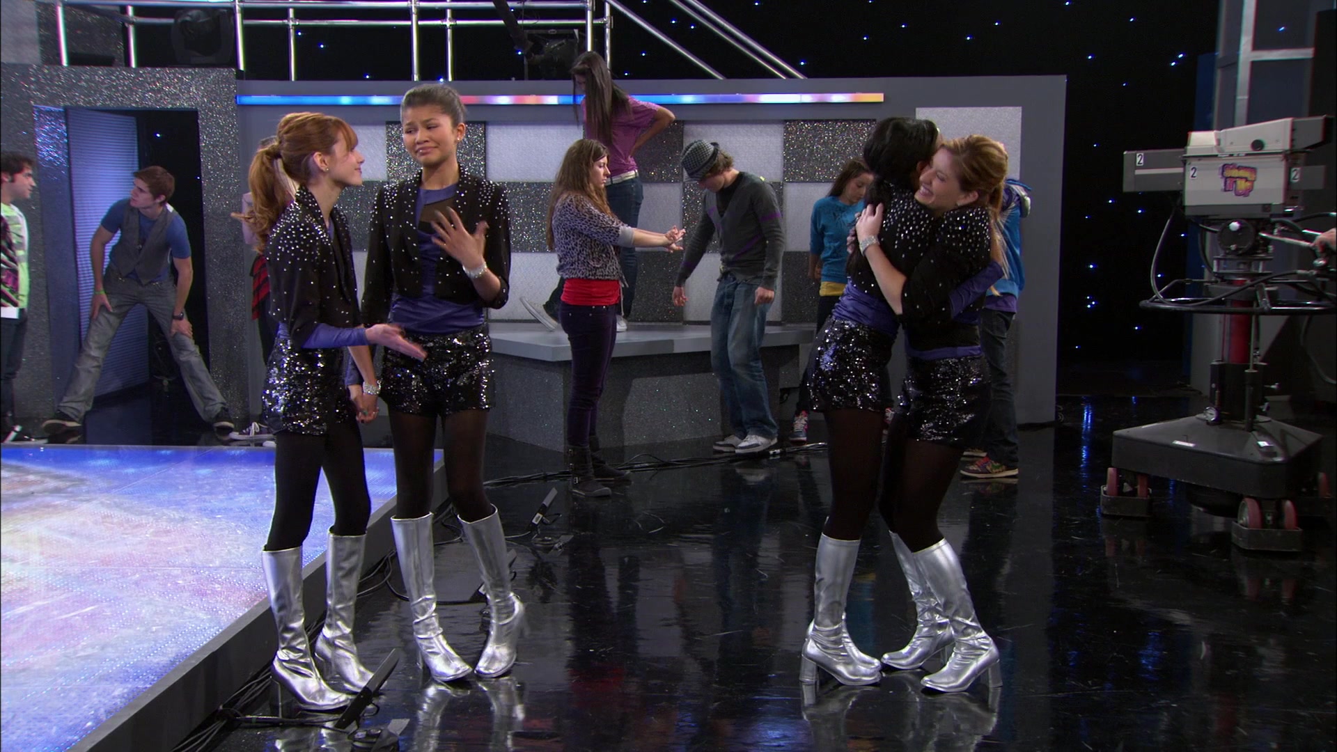 Shake_It_Up_S01E15_1080p_BTD_002762.jpg