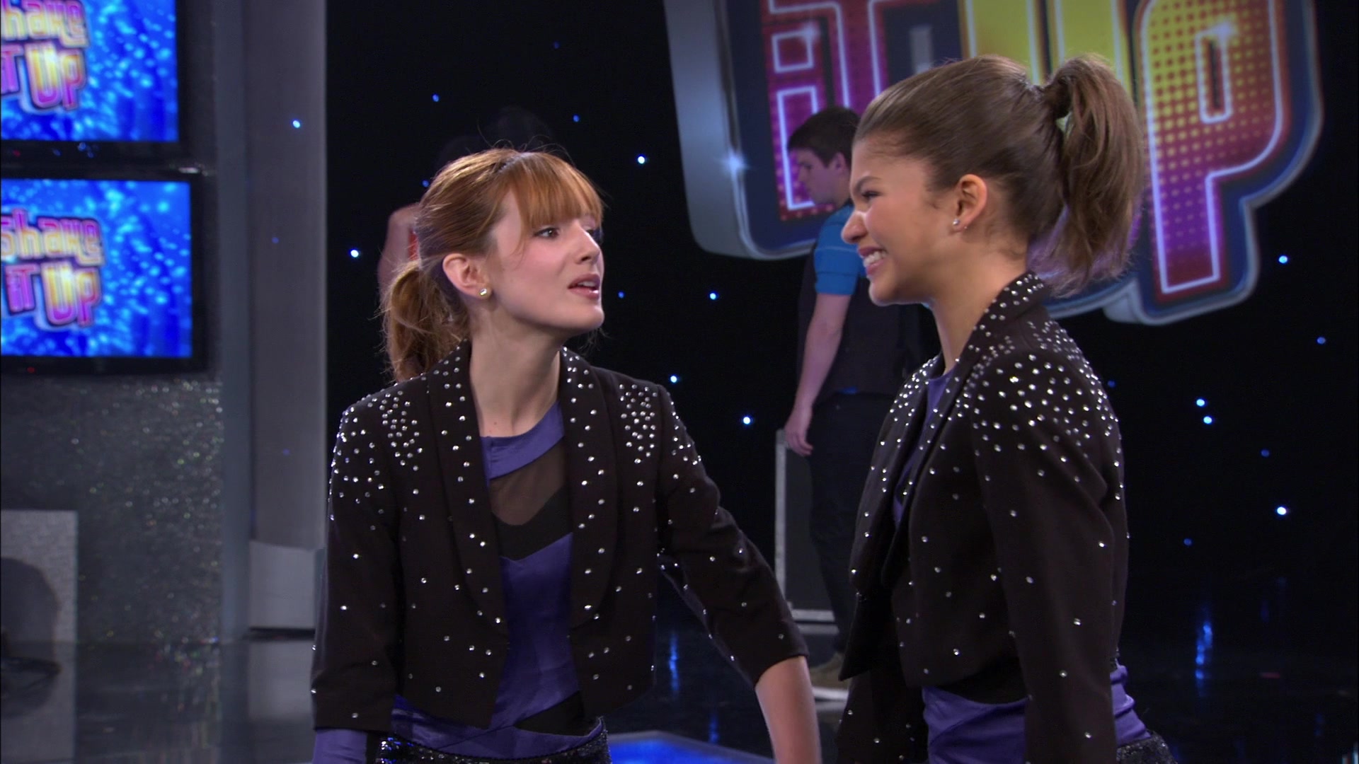 Shake_It_Up_S01E15_1080p_BTD_002773.jpg