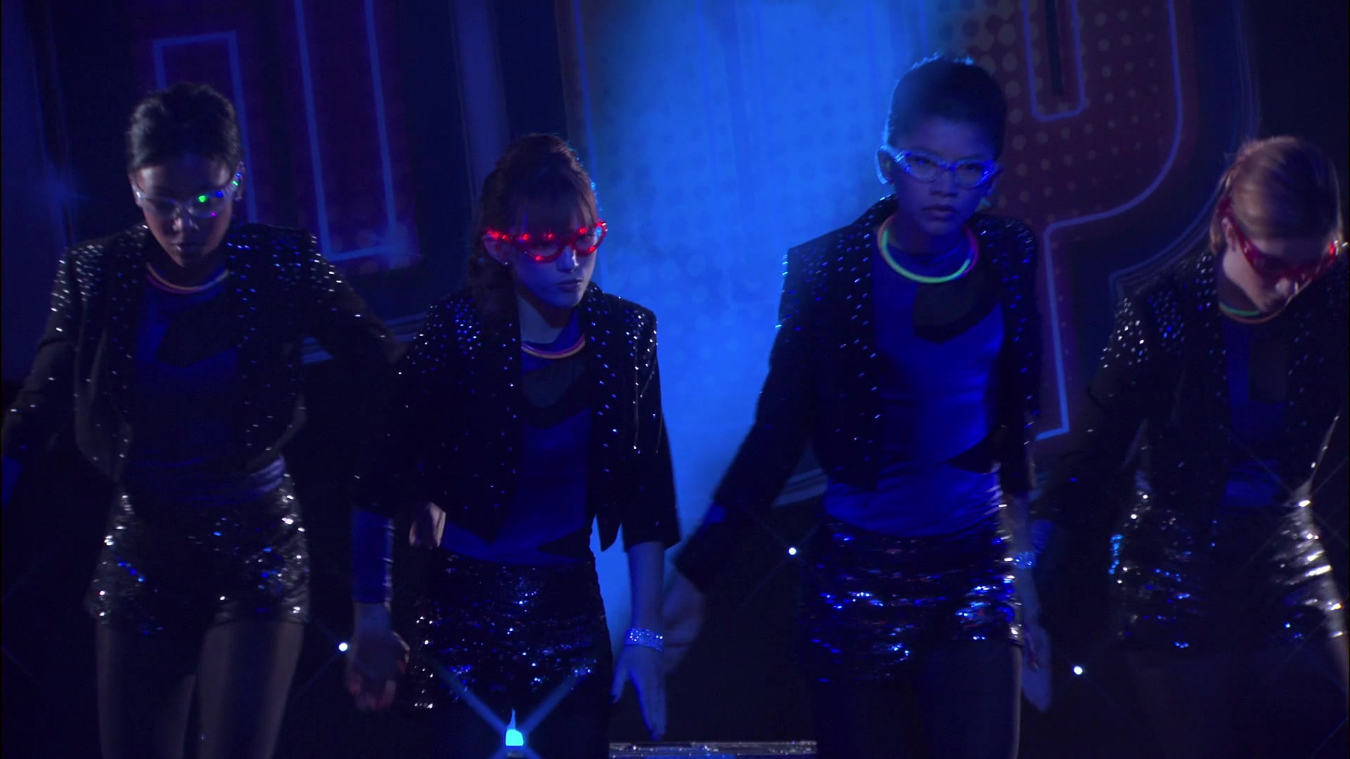 Shake_It_Up_S01E15_1080p_BTD_002844.jpg